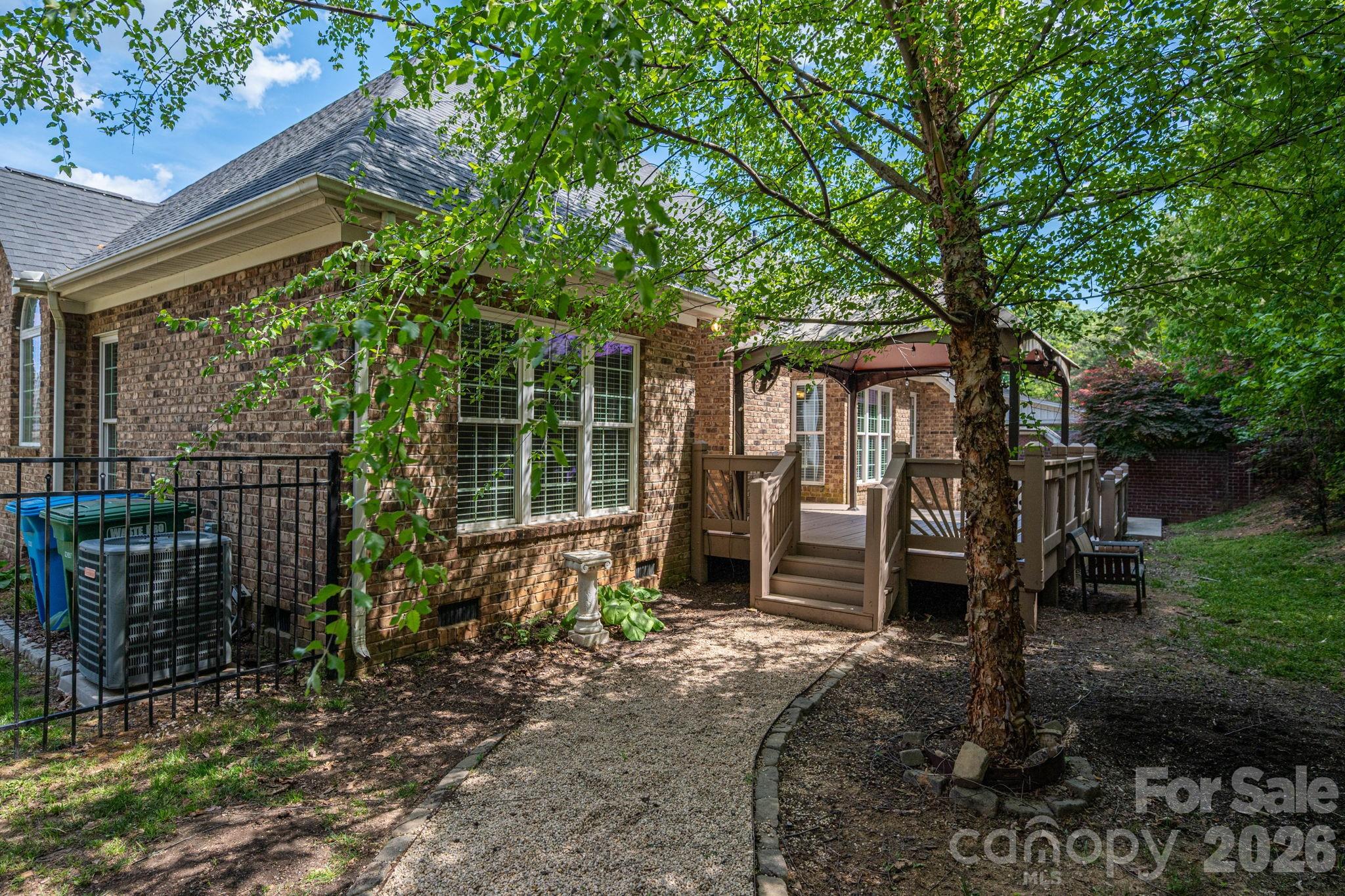 4012 Saint Andrews Court — Cramerton