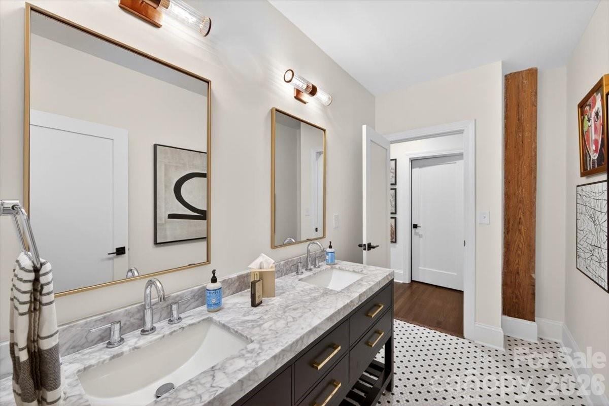 310 Arlington Avenue #219 — Charlotte