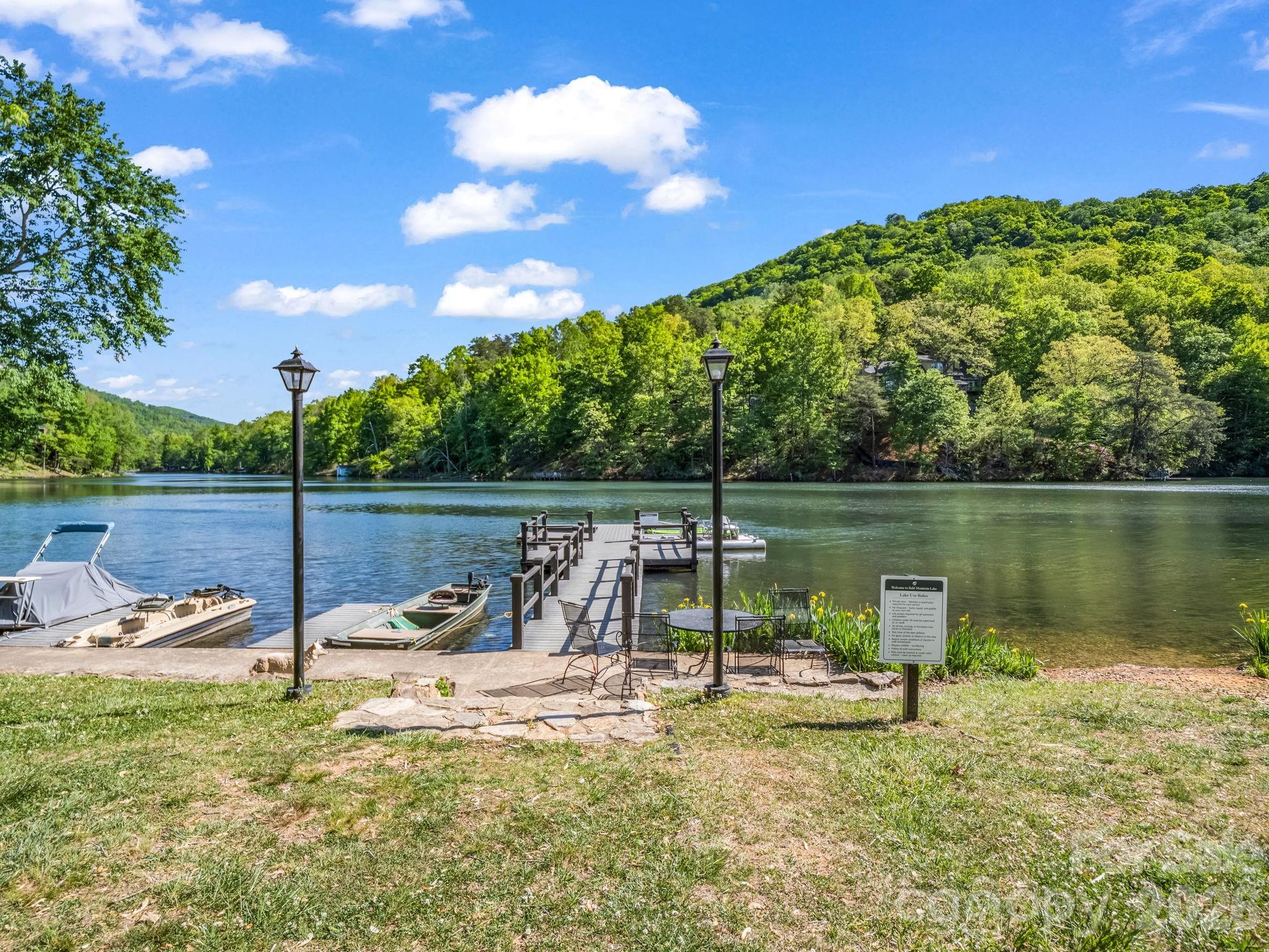 182 W Lake Drive S #1403 — Lake Lure