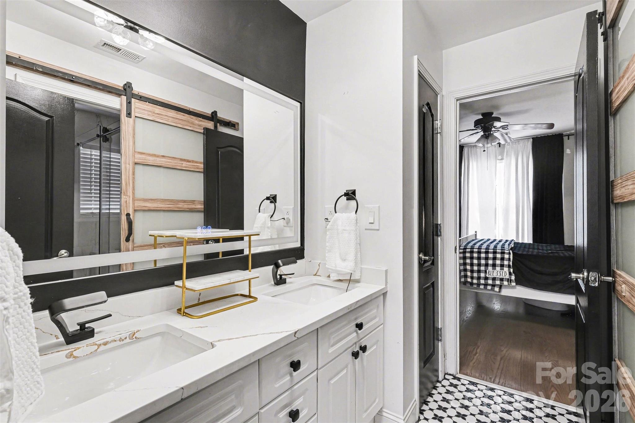7233 Mcewen Place — Mint Hill