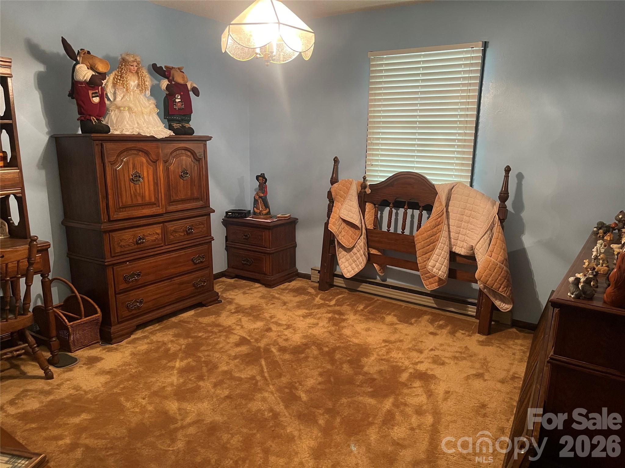 1870 Oakland Road — Forest City