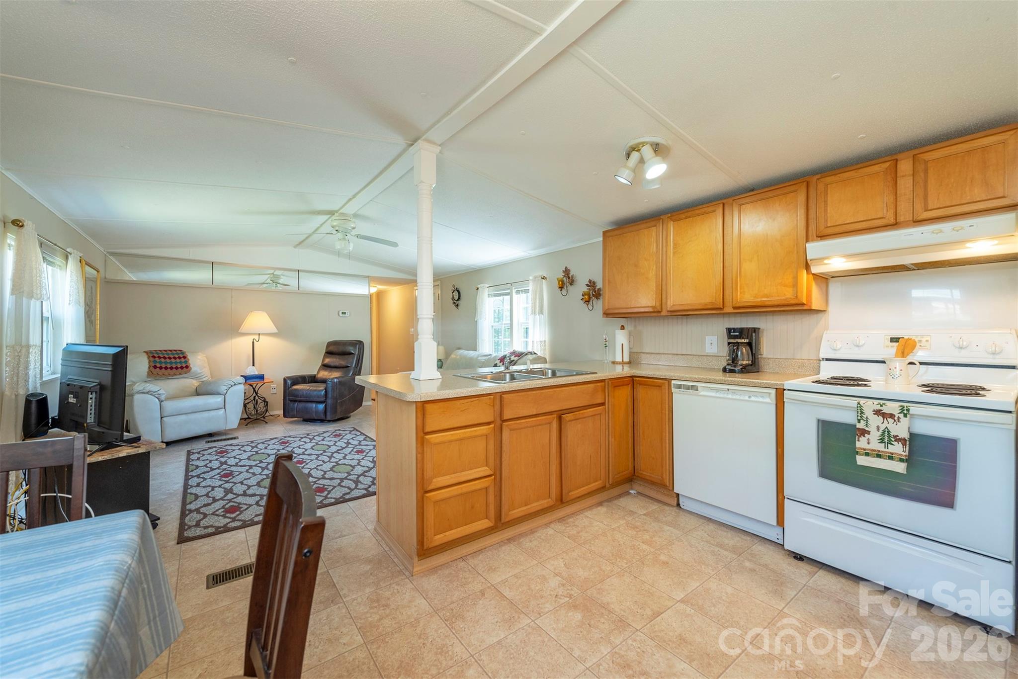 28 Brooks Cove Road — Black Mountain