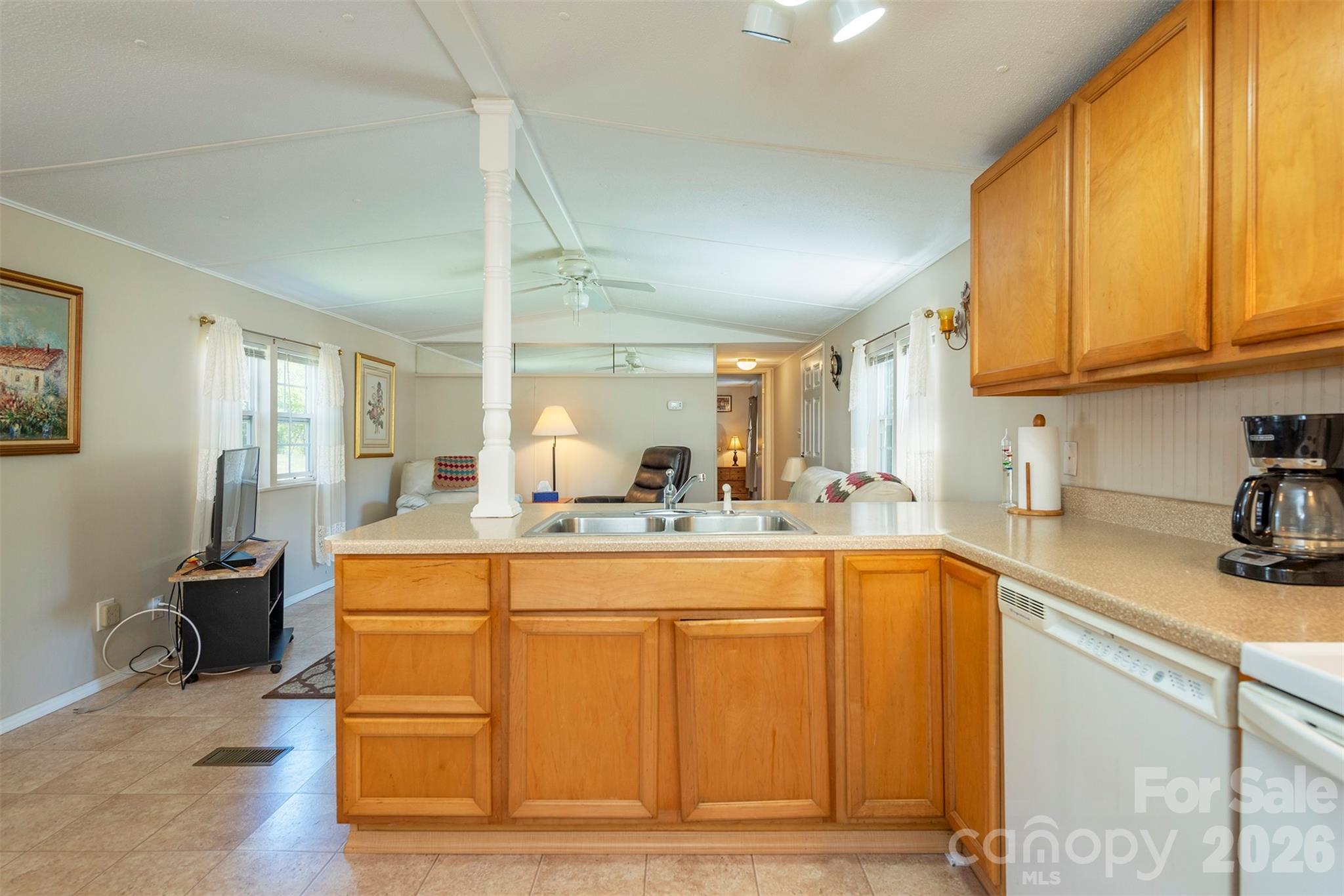 28 Brooks Cove Road — Black Mountain