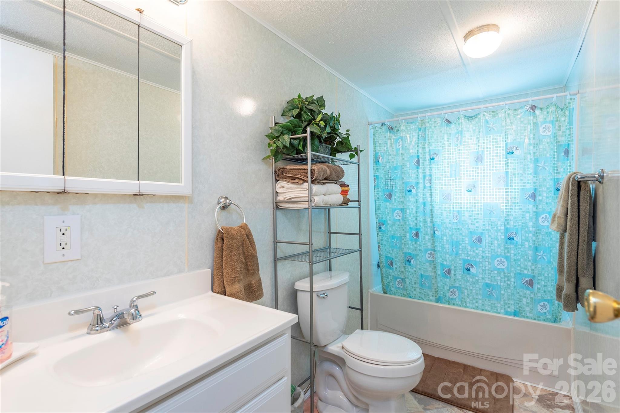28 Brooks Cove Road — Black Mountain