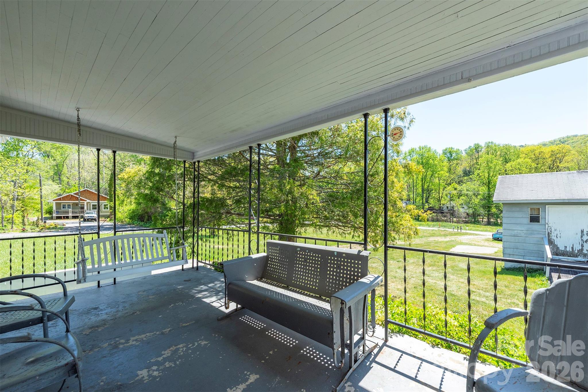 28 Brooks Cove Road — Black Mountain