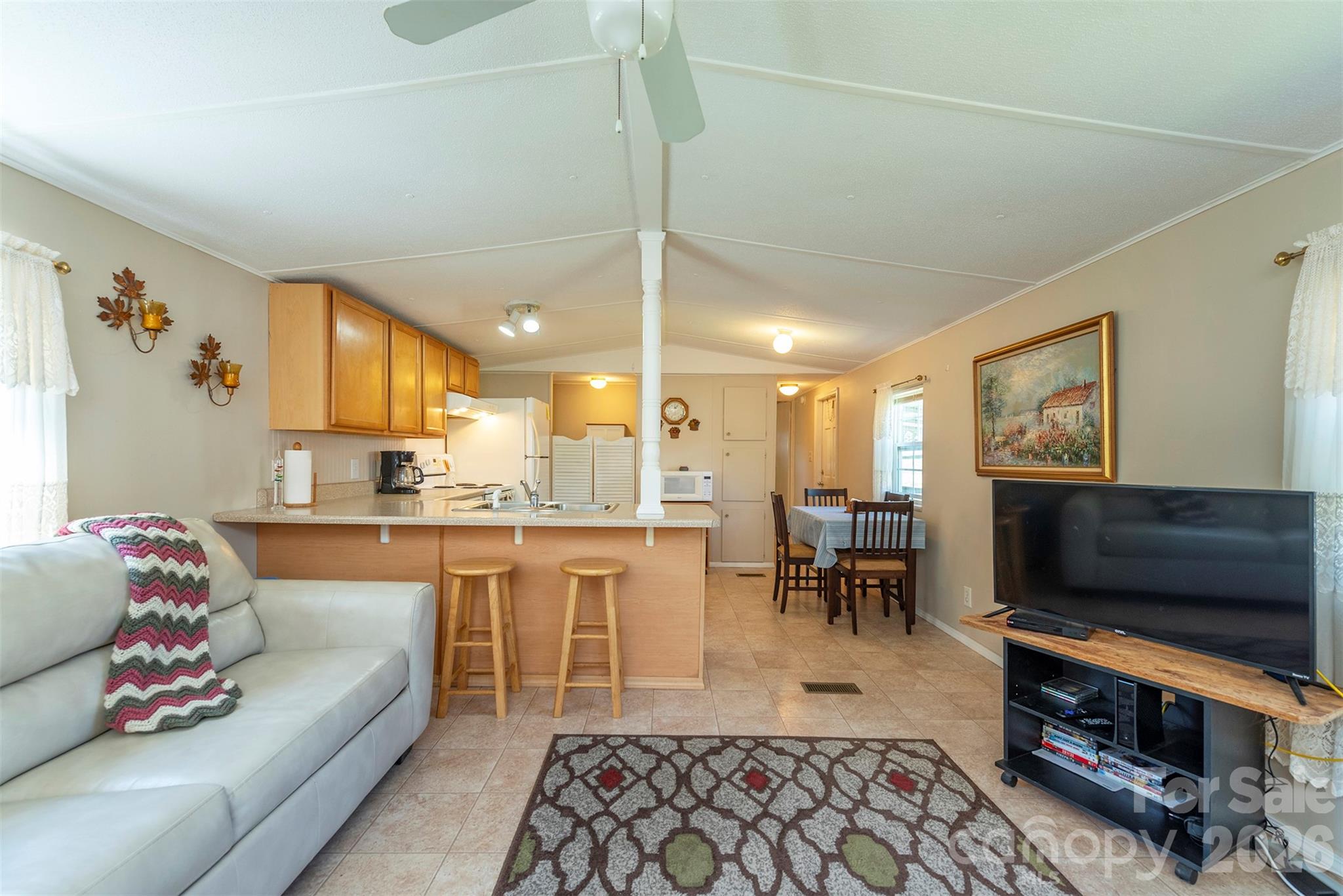28 Brooks Cove Road — Black Mountain