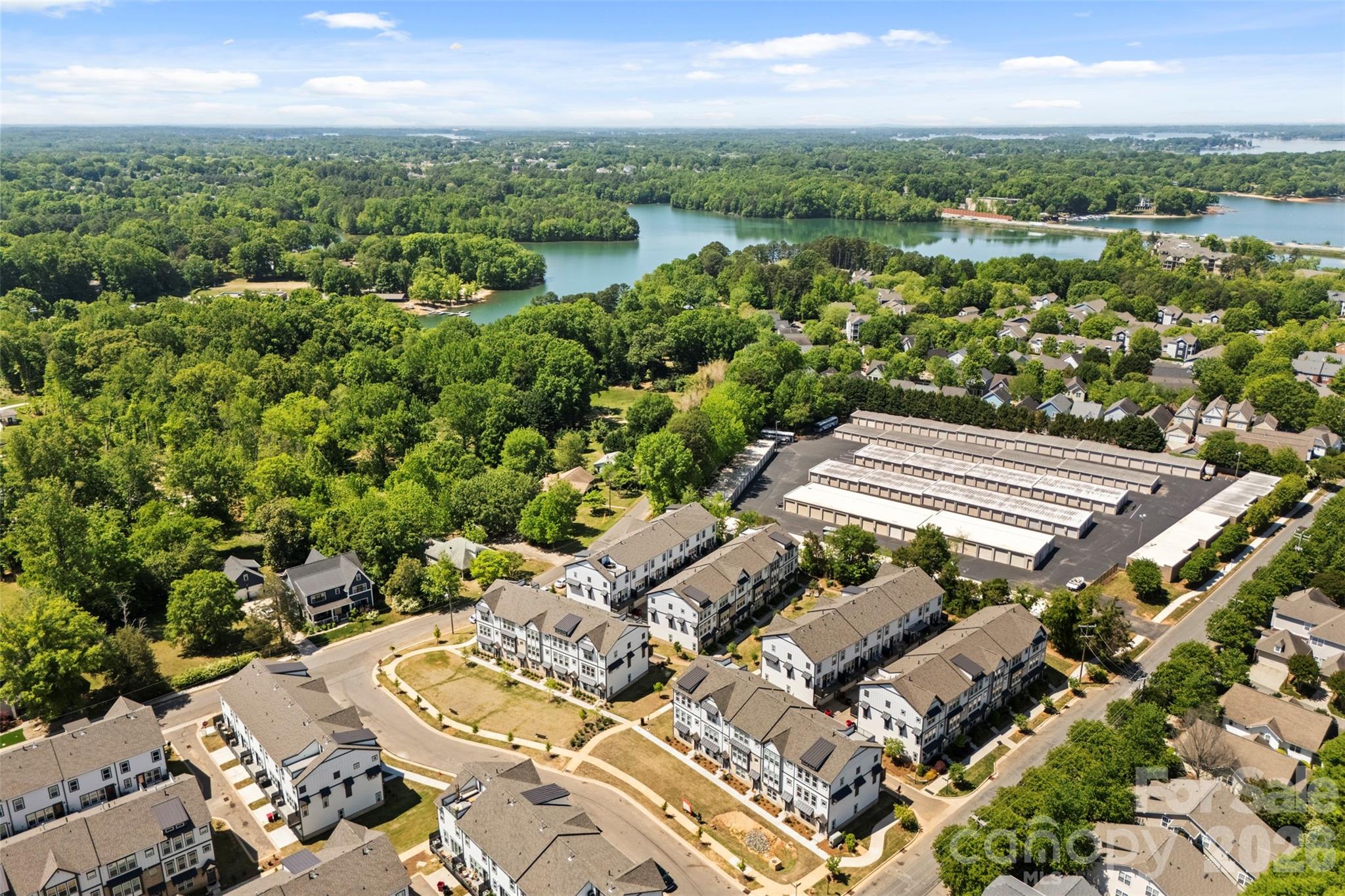 424 Catawba Avenue — Davidson
