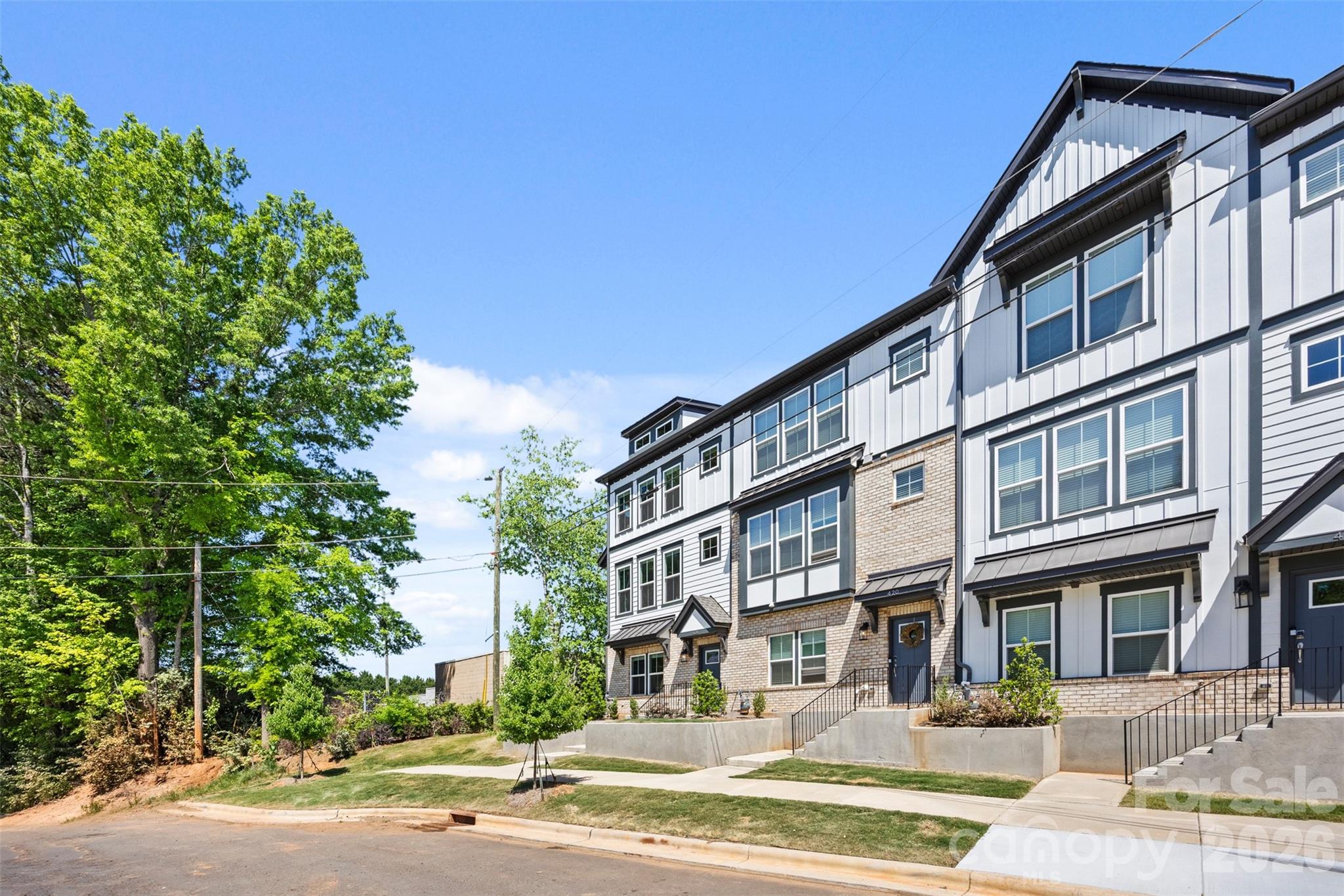 424 Catawba Avenue — Davidson