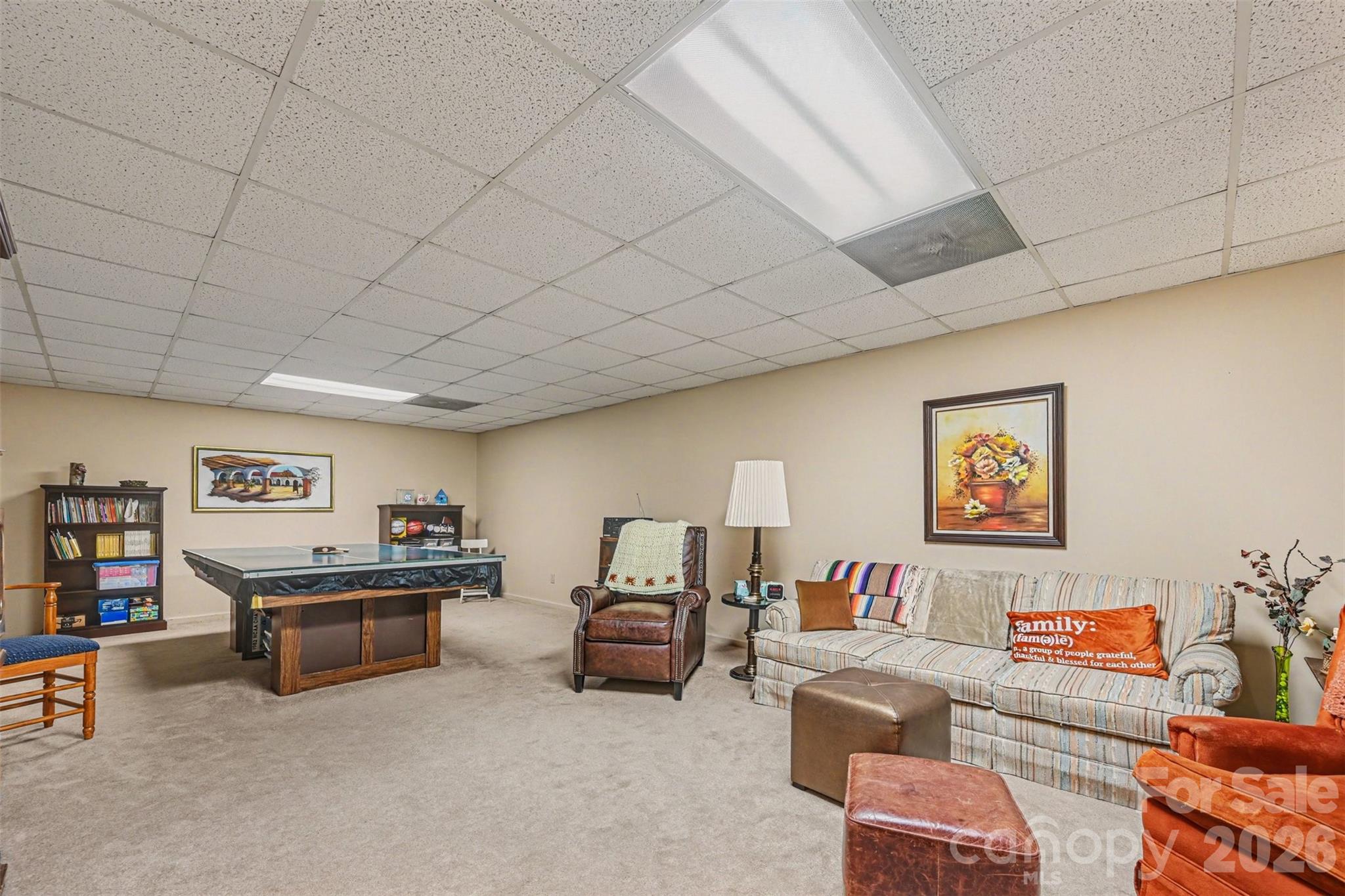 4051 Pinecrest Drive NE — Hickory