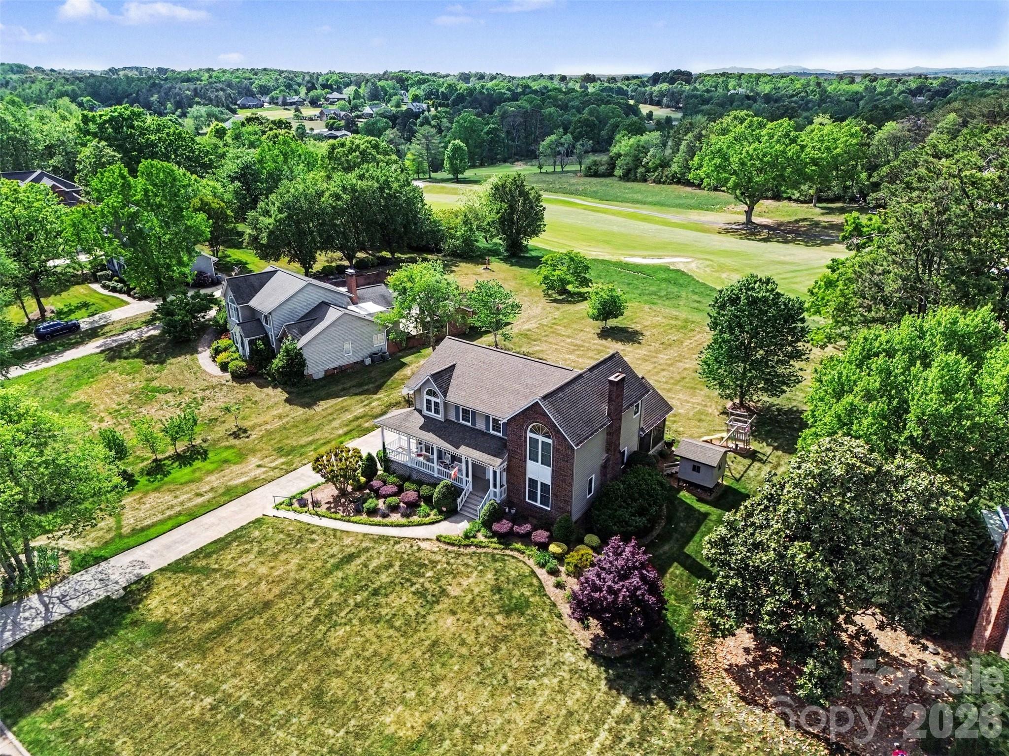 4051 Pinecrest Drive NE — Hickory