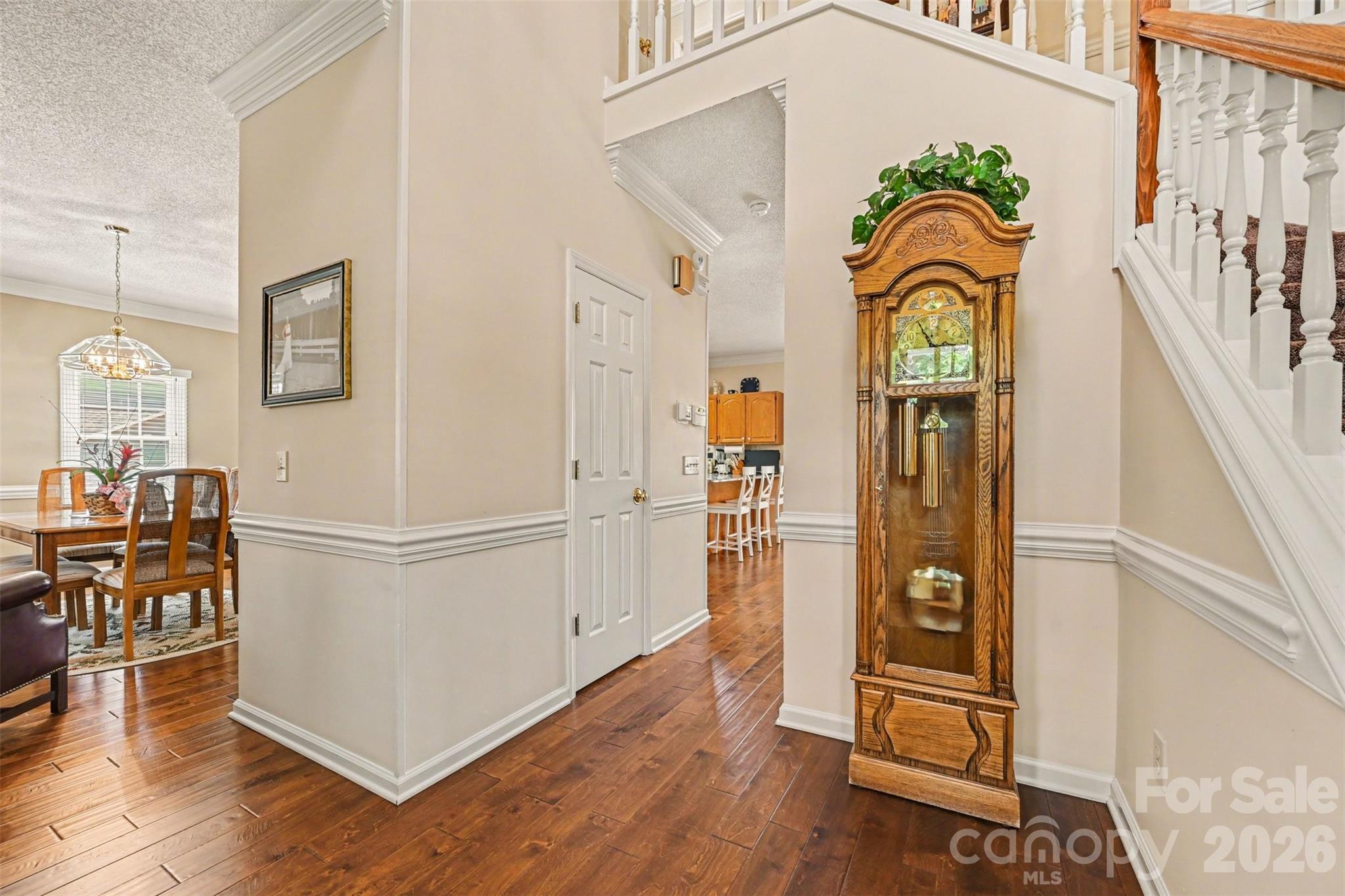 4051 Pinecrest Drive NE — Hickory