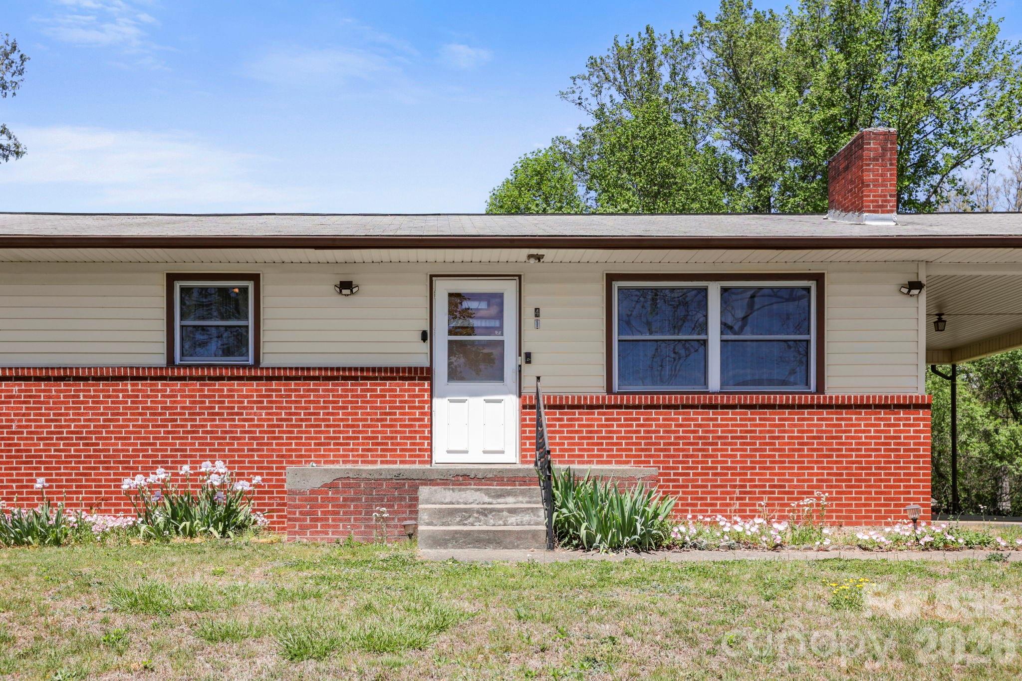 41 Hartshorn Drive — Candler
