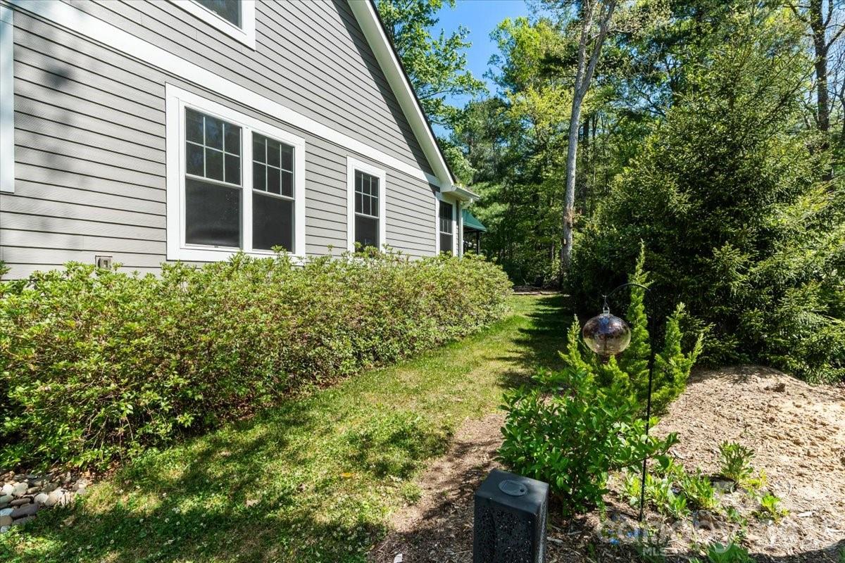 15 Quail Hollow Drive — Arden