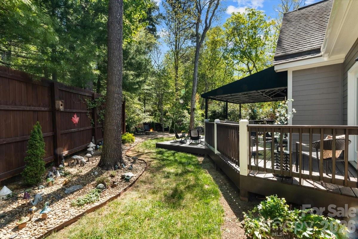 15 Quail Hollow Drive — Arden