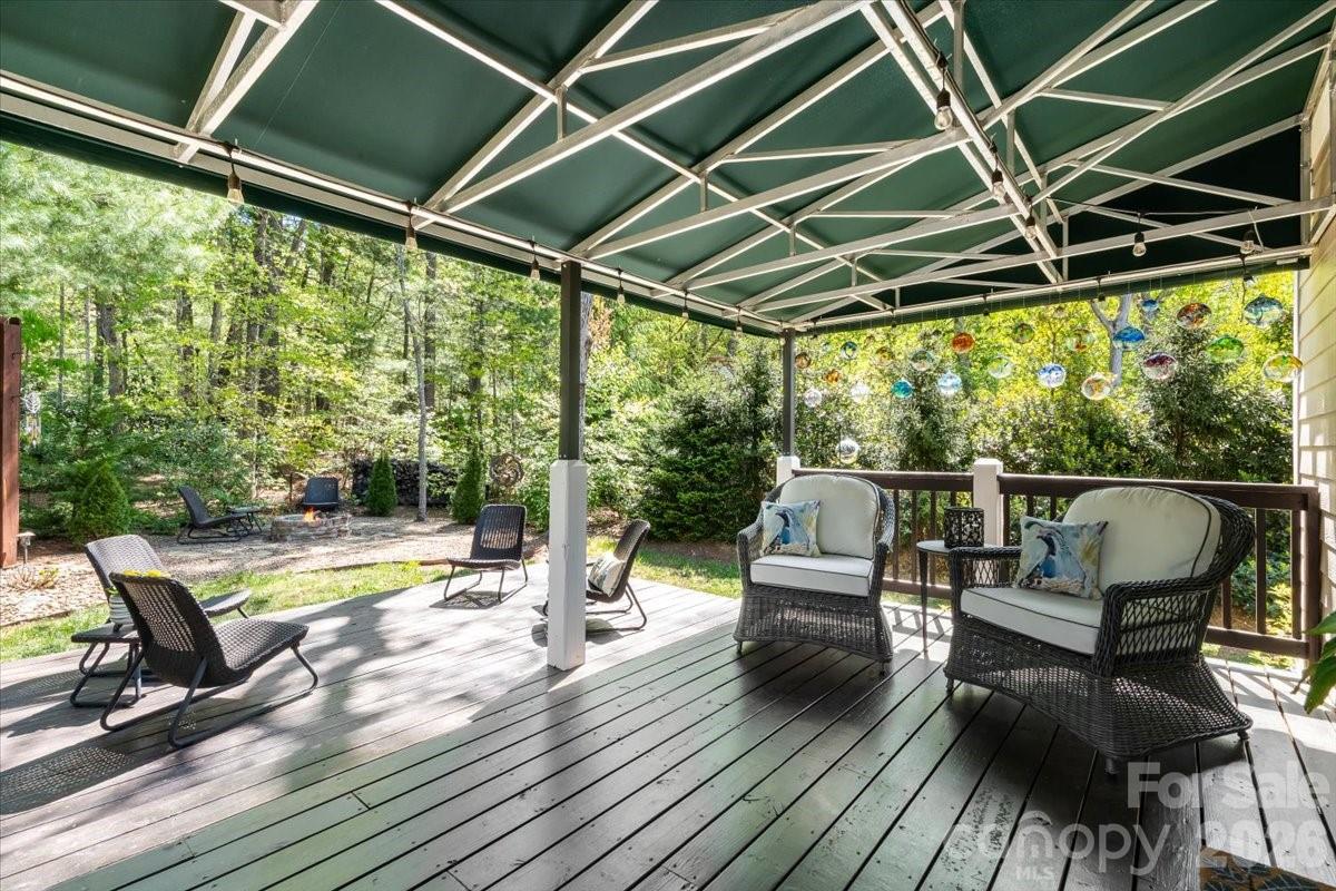 15 Quail Hollow Drive — Arden