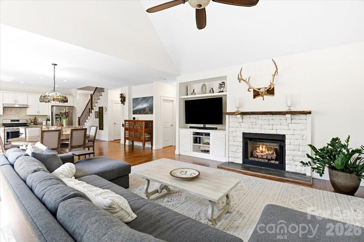 15 Quail Hollow Drive — Arden