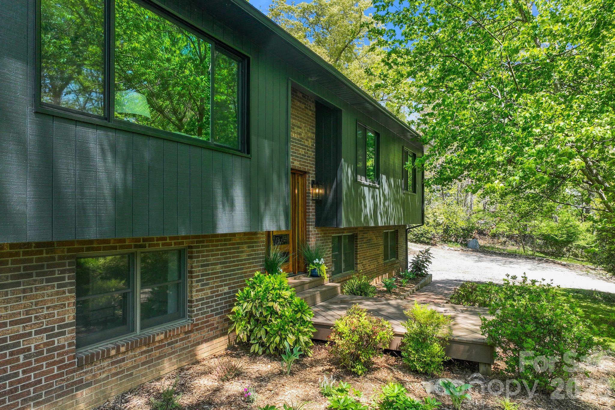 75 High Valley Estates Drive — Alexander