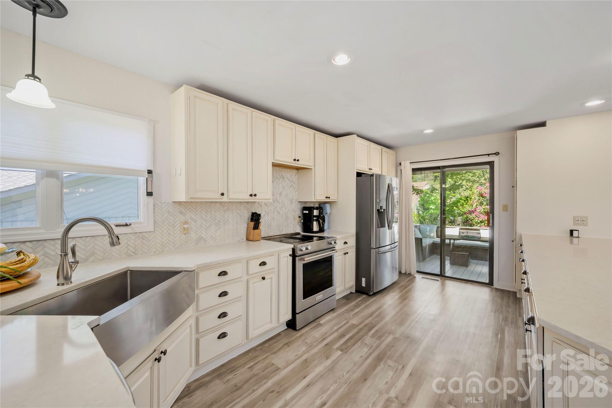 109 Clubwood Court — Asheville