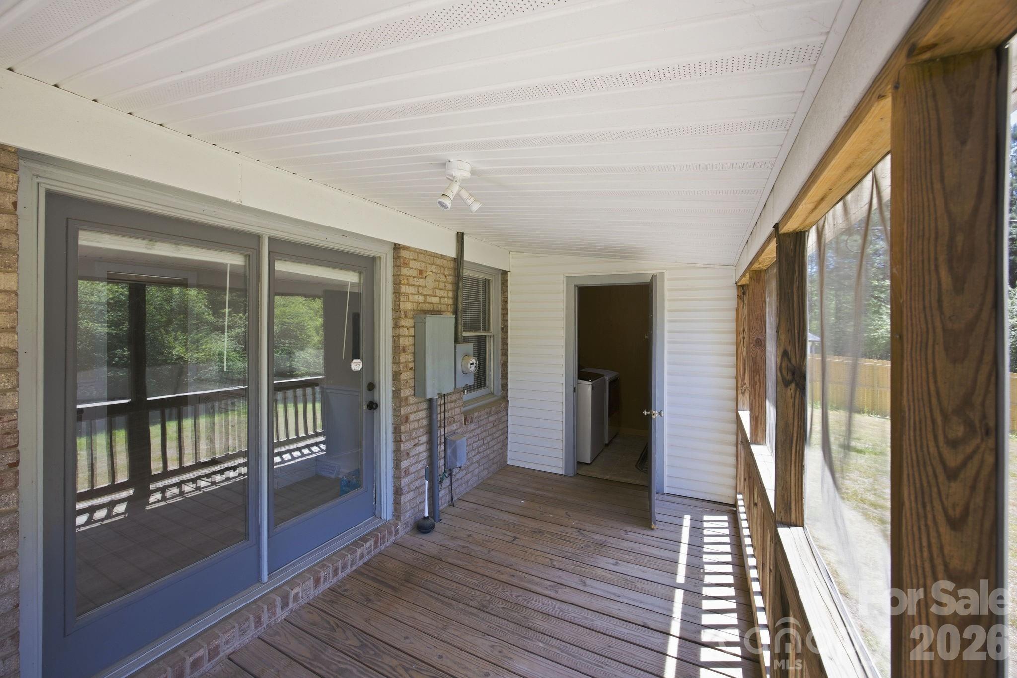 234 Oak Lane — Oakboro