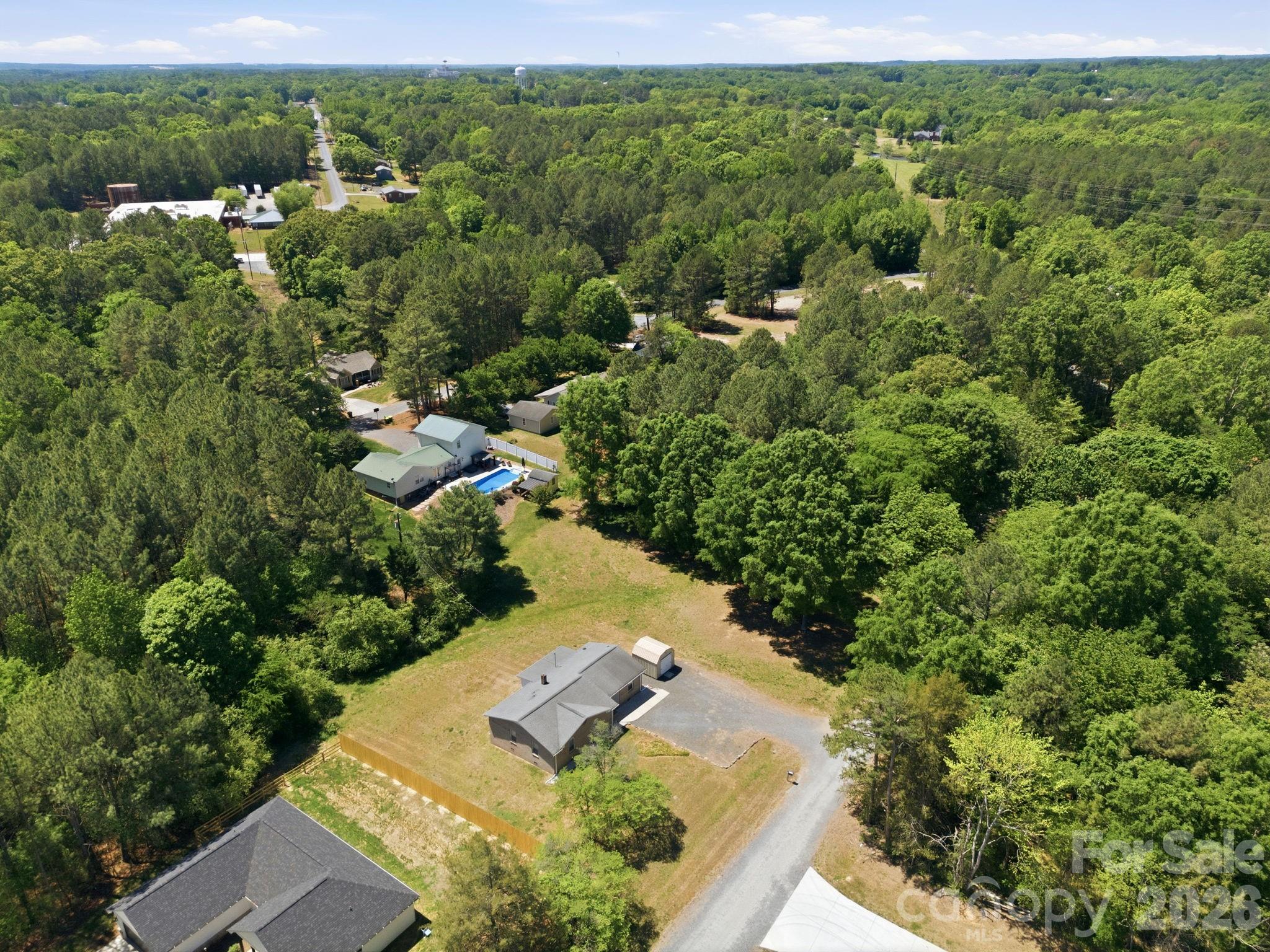 234 Oak Lane — Oakboro