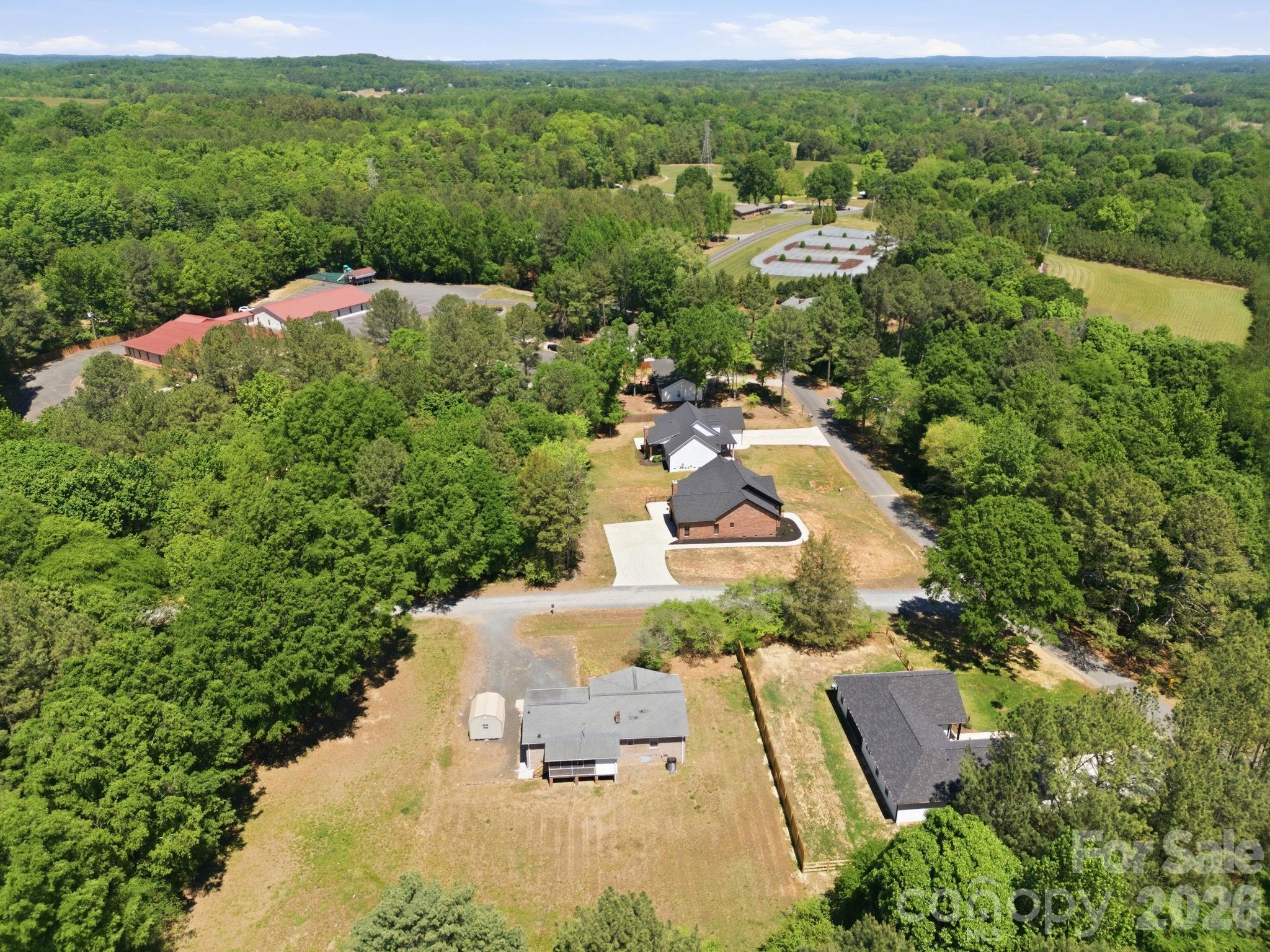 234 Oak Lane — Oakboro