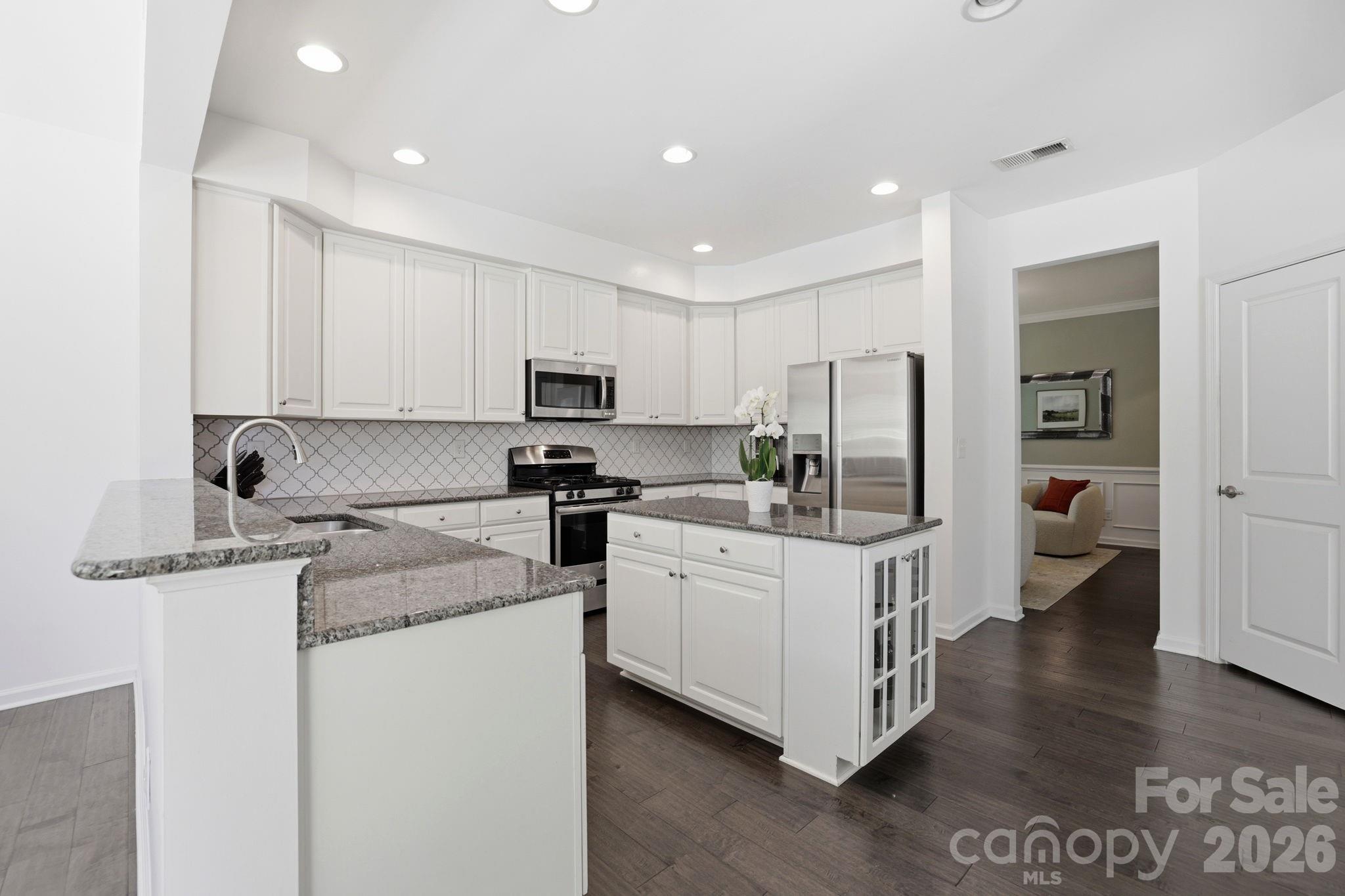 1819 Fleetwood Drive — Charlotte