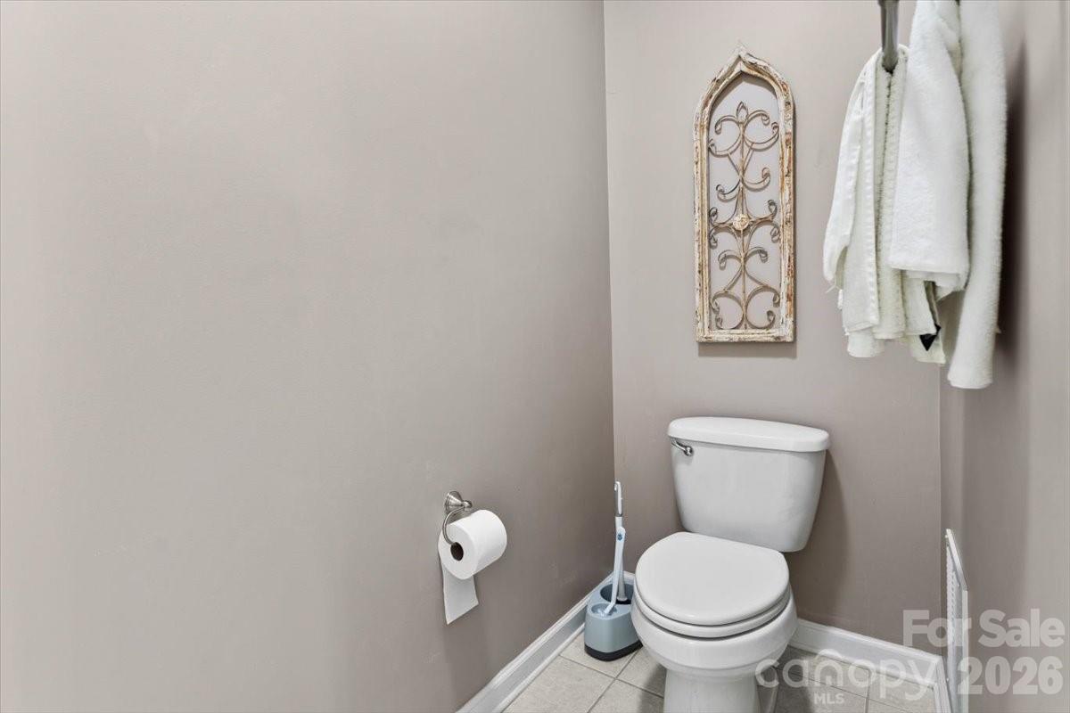 1307 Golf Course Road — Old Fort