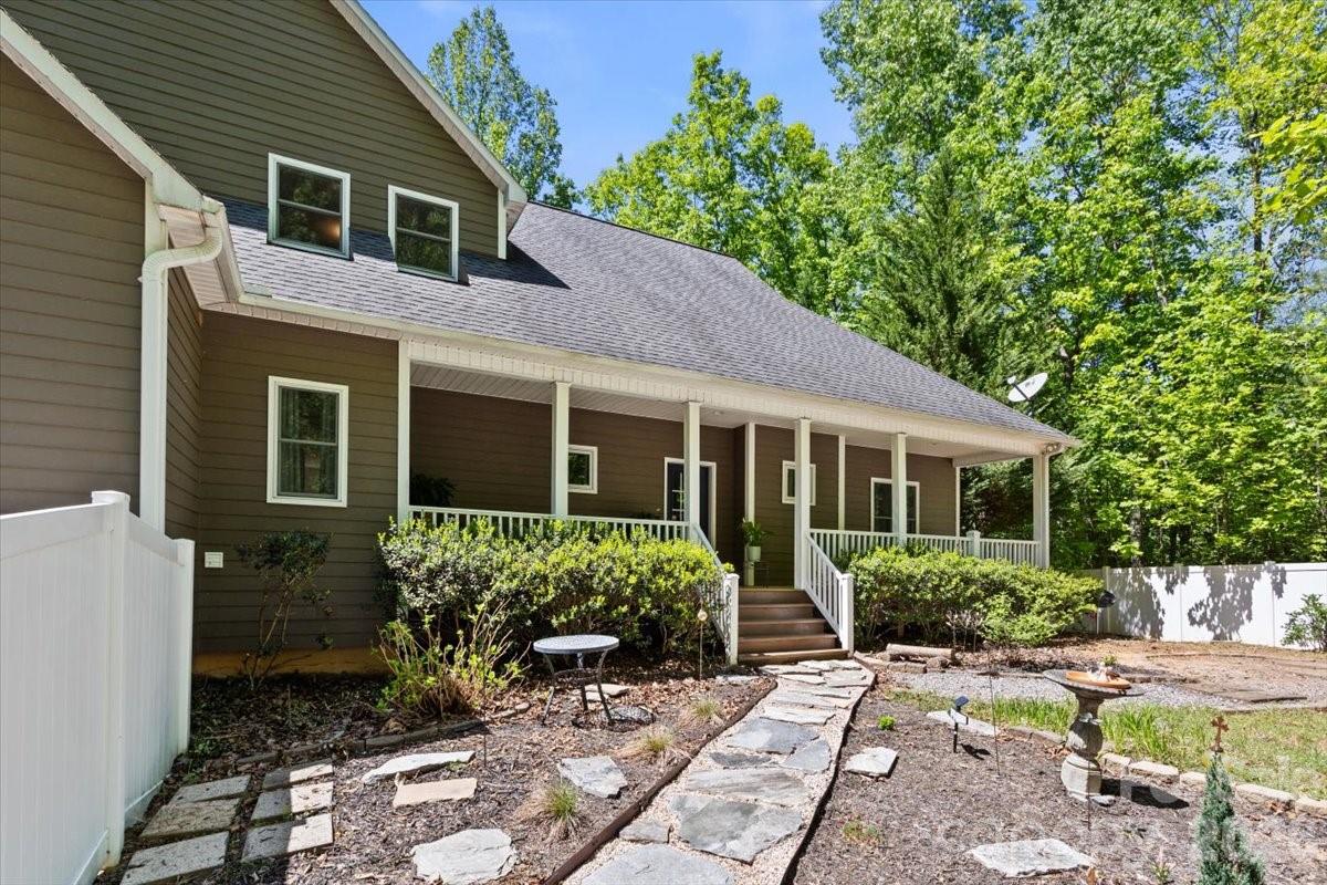 1307 Golf Course Road — Old Fort