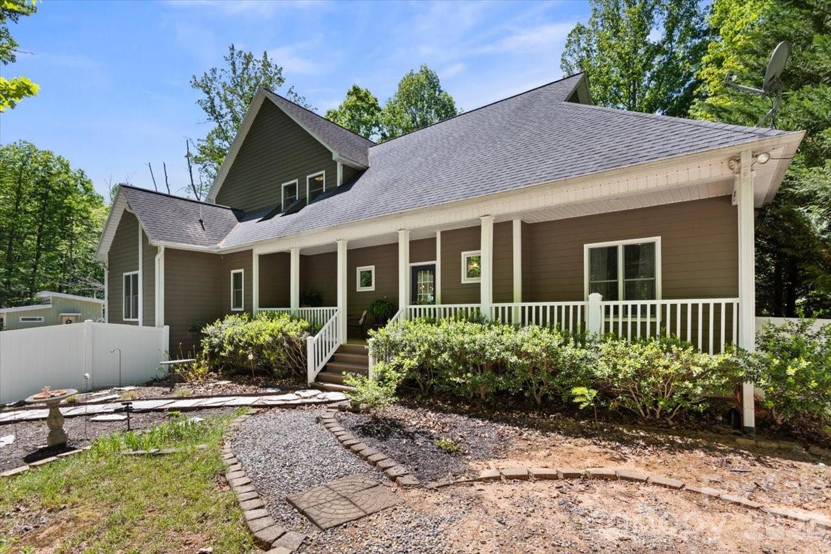1307 Golf Course Road — Old Fort