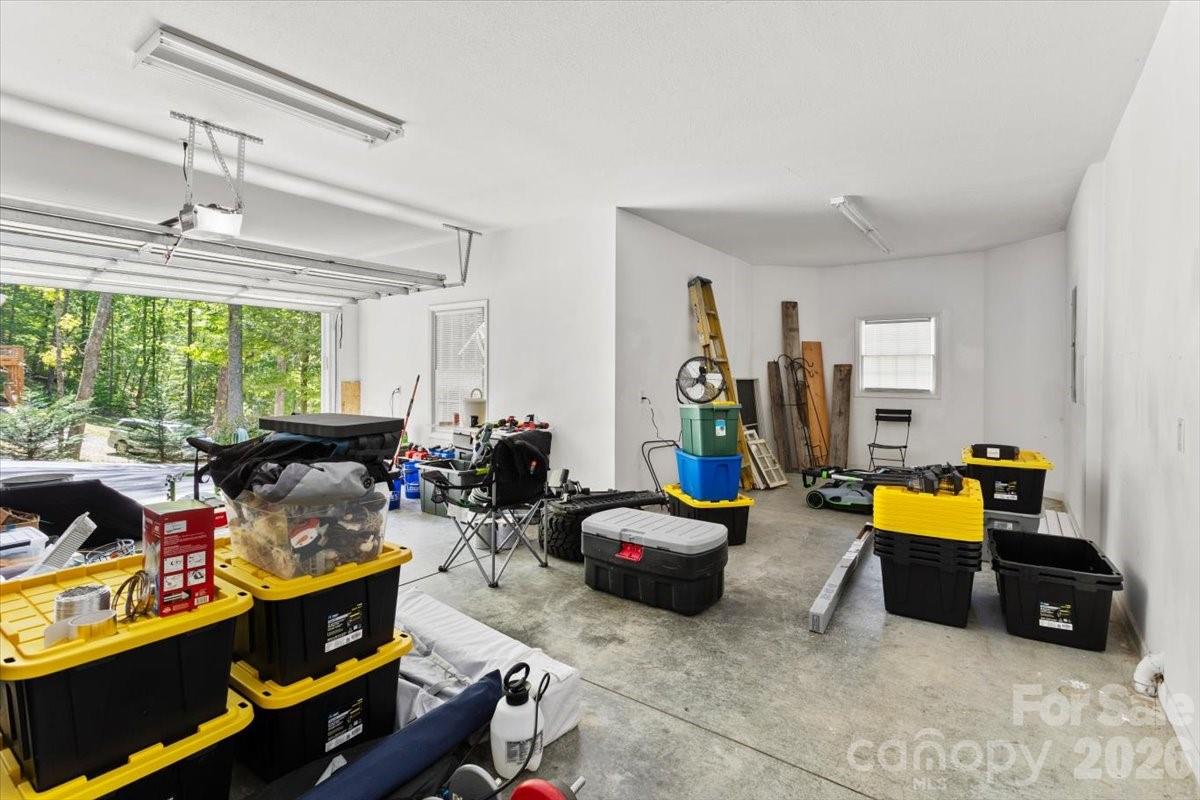 1307 Golf Course Road — Old Fort