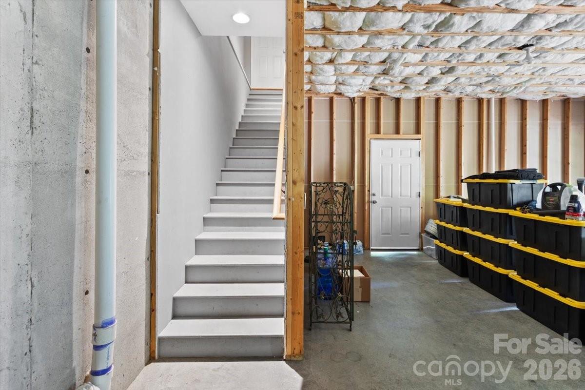 1307 Golf Course Road — Old Fort