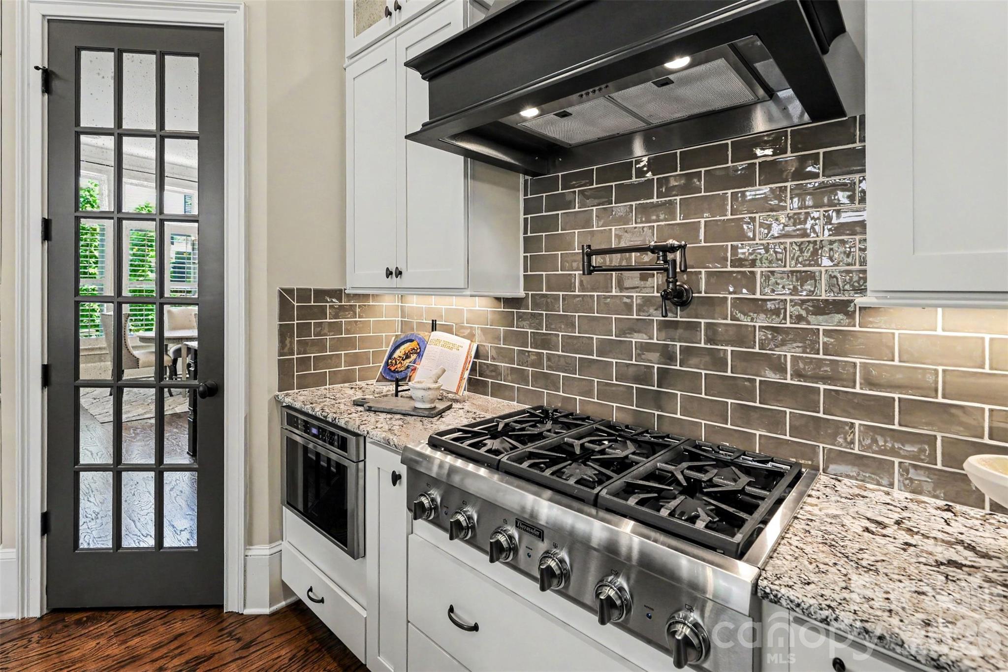 4315 Calvet Court — Charlotte