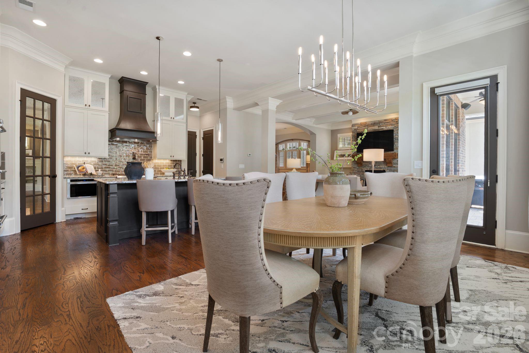 4315 Calvet Court — Charlotte