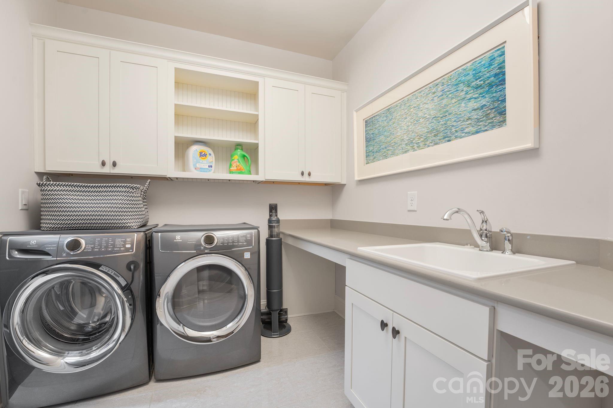 4315 Calvet Court — Charlotte
