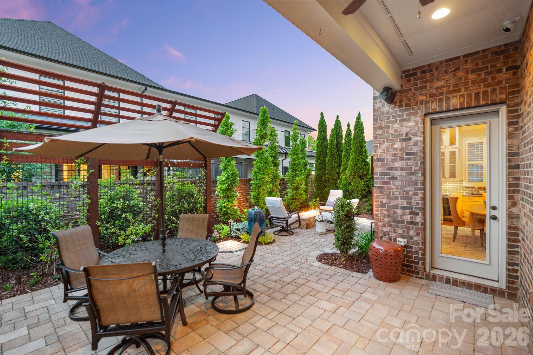 4315 Calvet Court — Charlotte