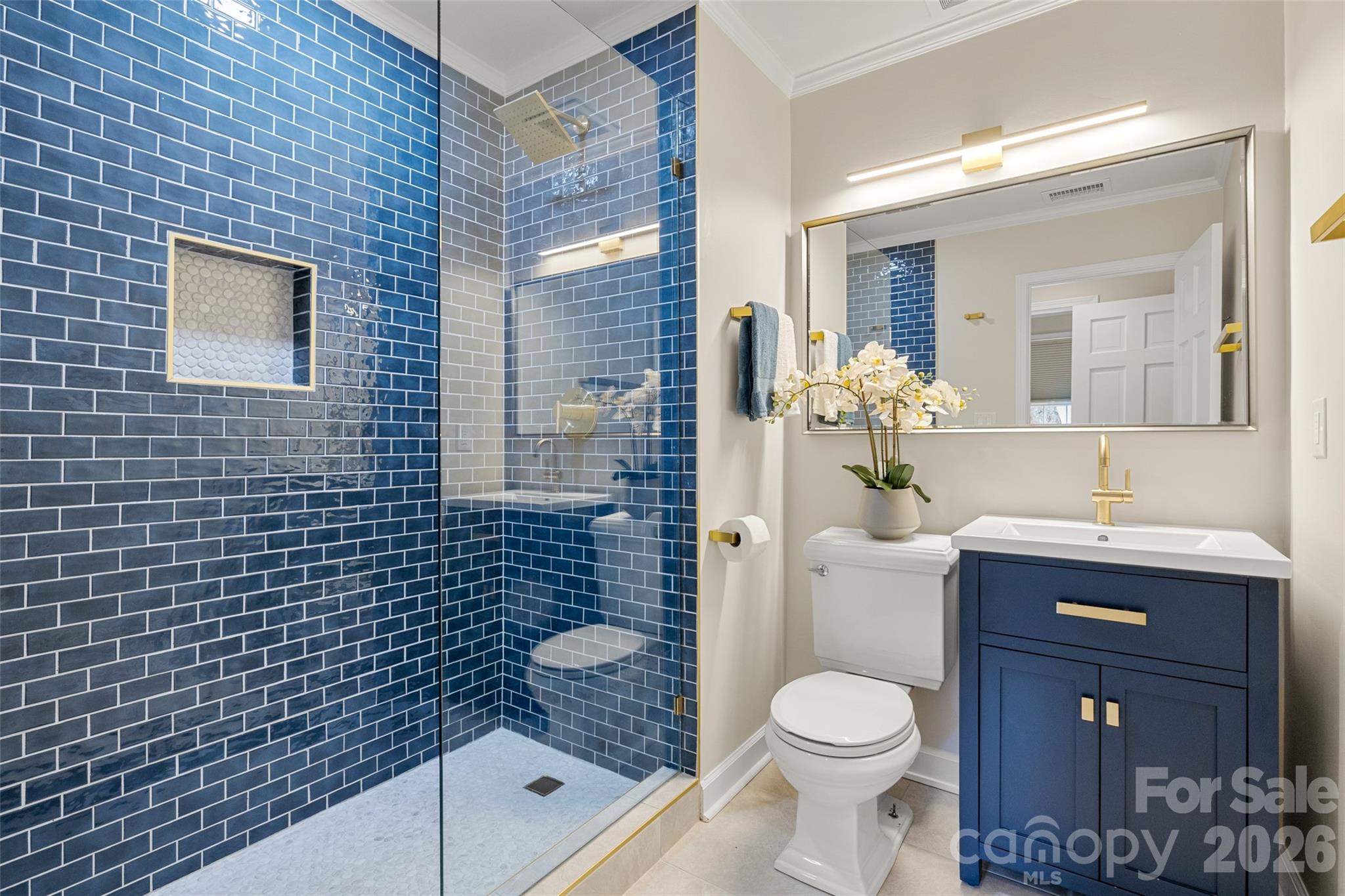 153 Perrin Place #153 — Charlotte