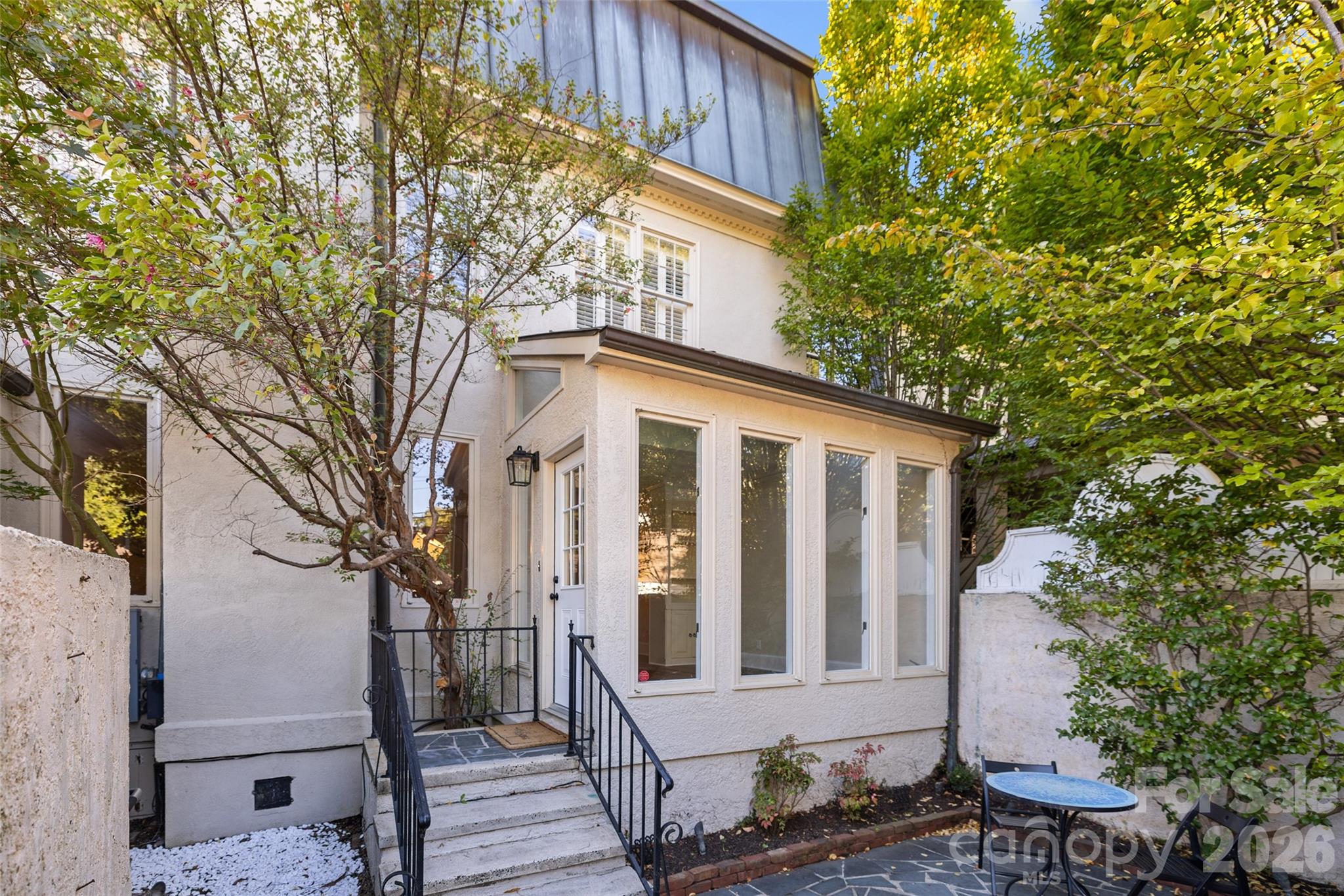 153 Perrin Place #153 — Charlotte