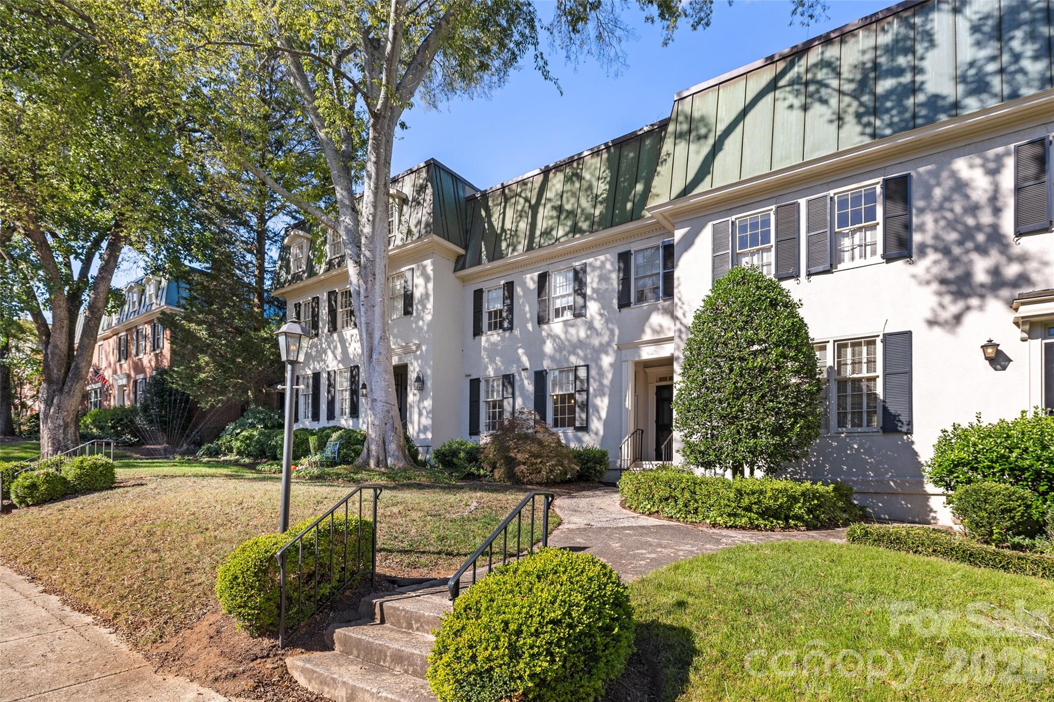 153 Perrin Place #153 — Charlotte