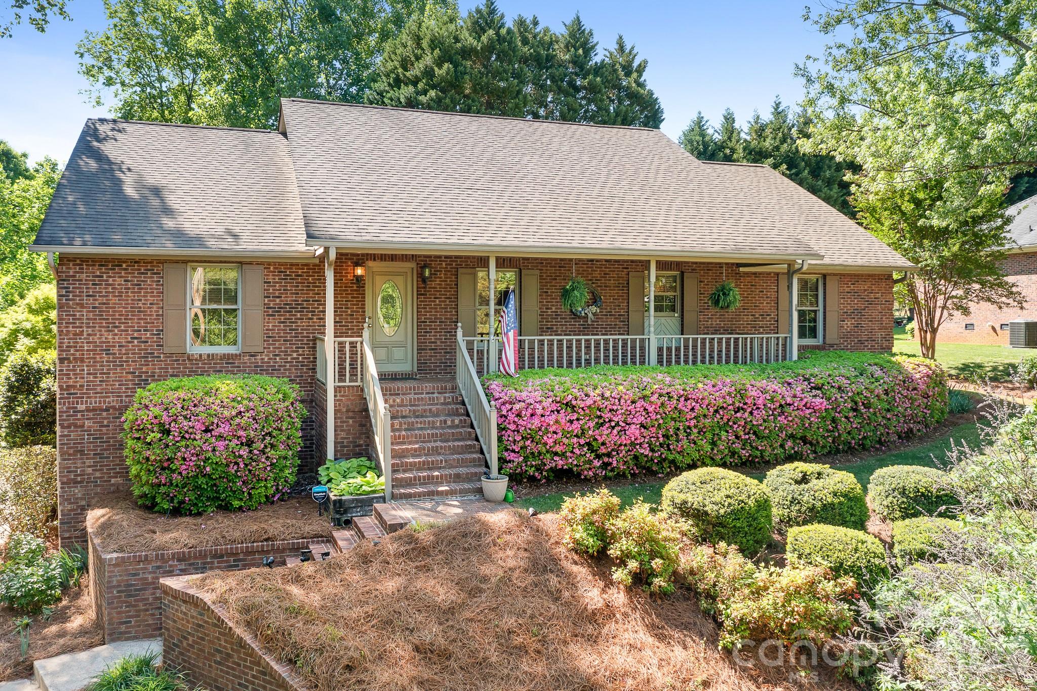 2111 Wayles Court — Gastonia