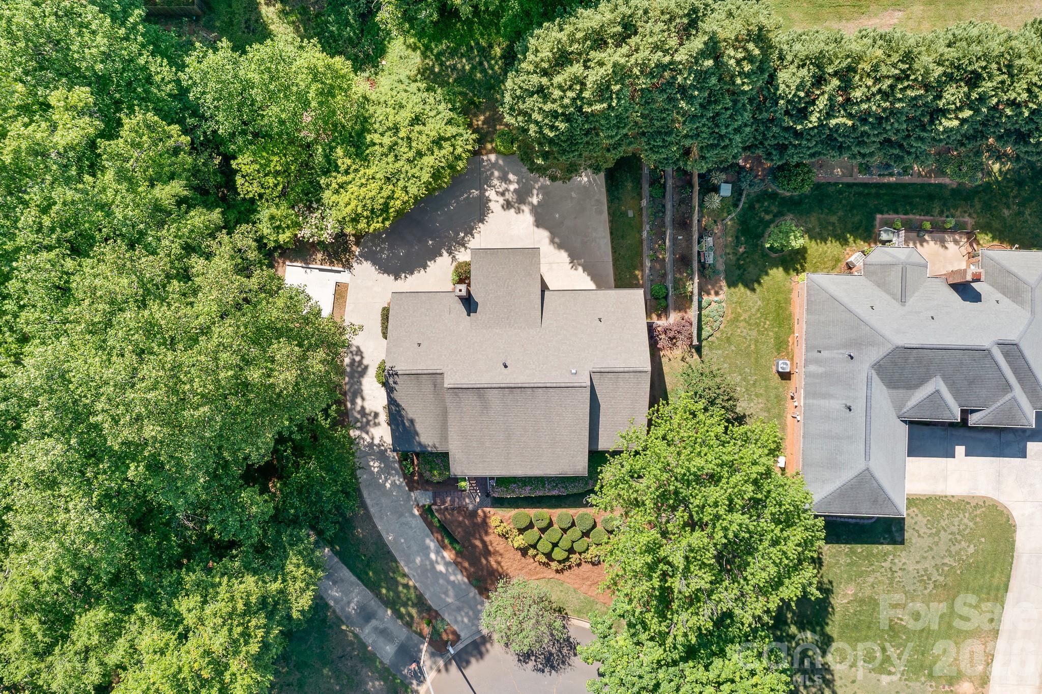 2111 Wayles Court — Gastonia