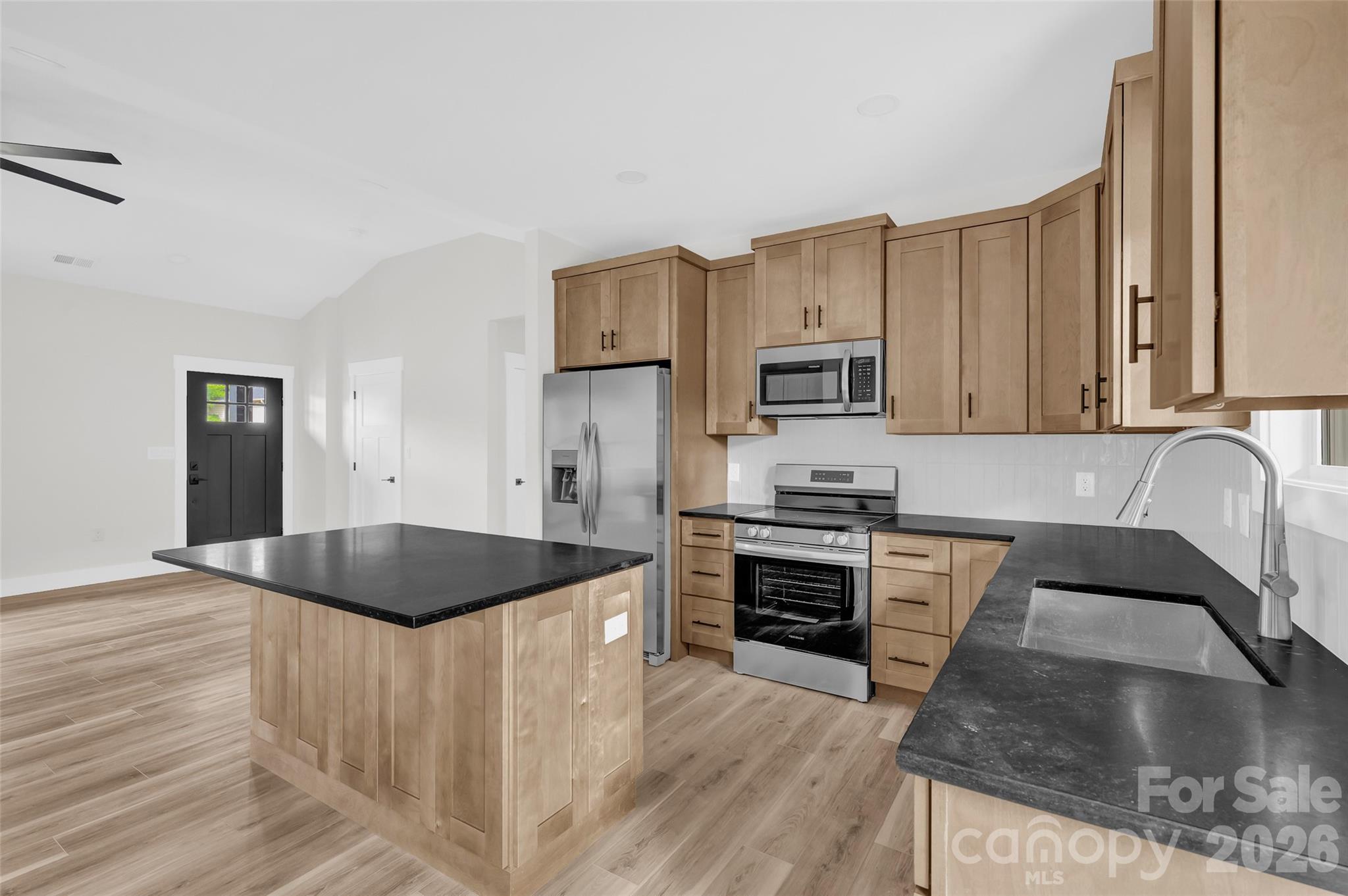 906 4th Street NE — Conover