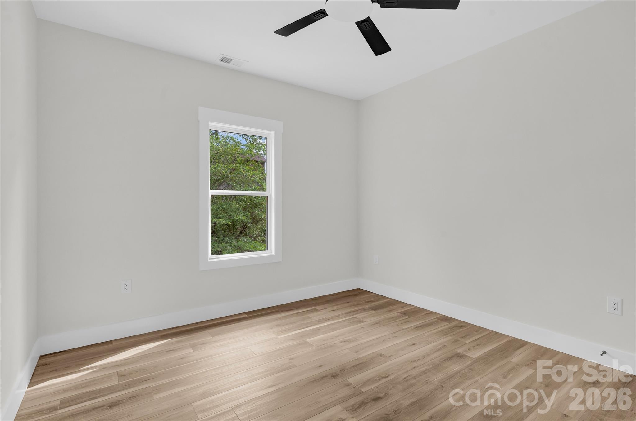 906 4th Street NE — Conover