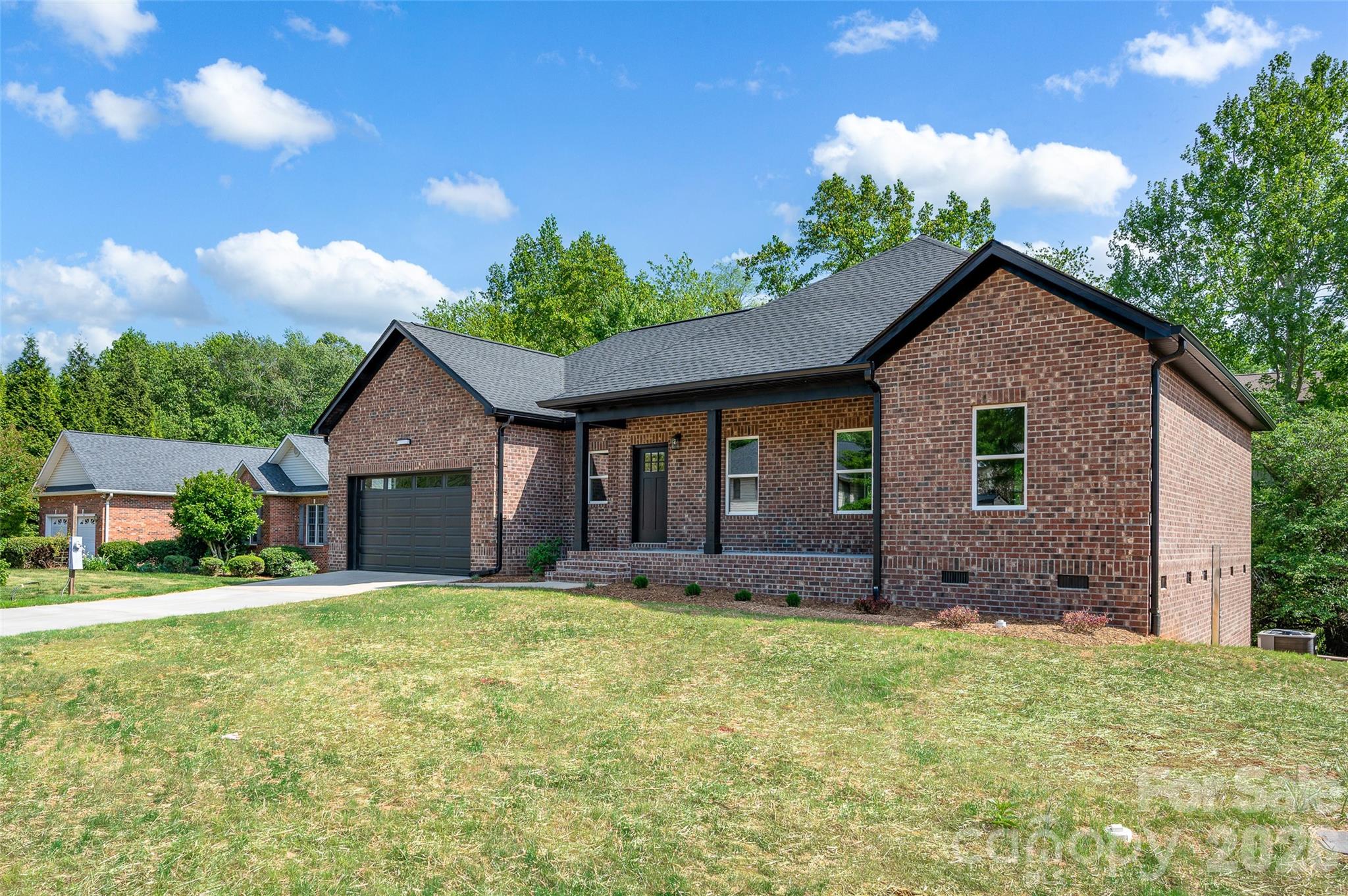 906 4th Street NE — Conover