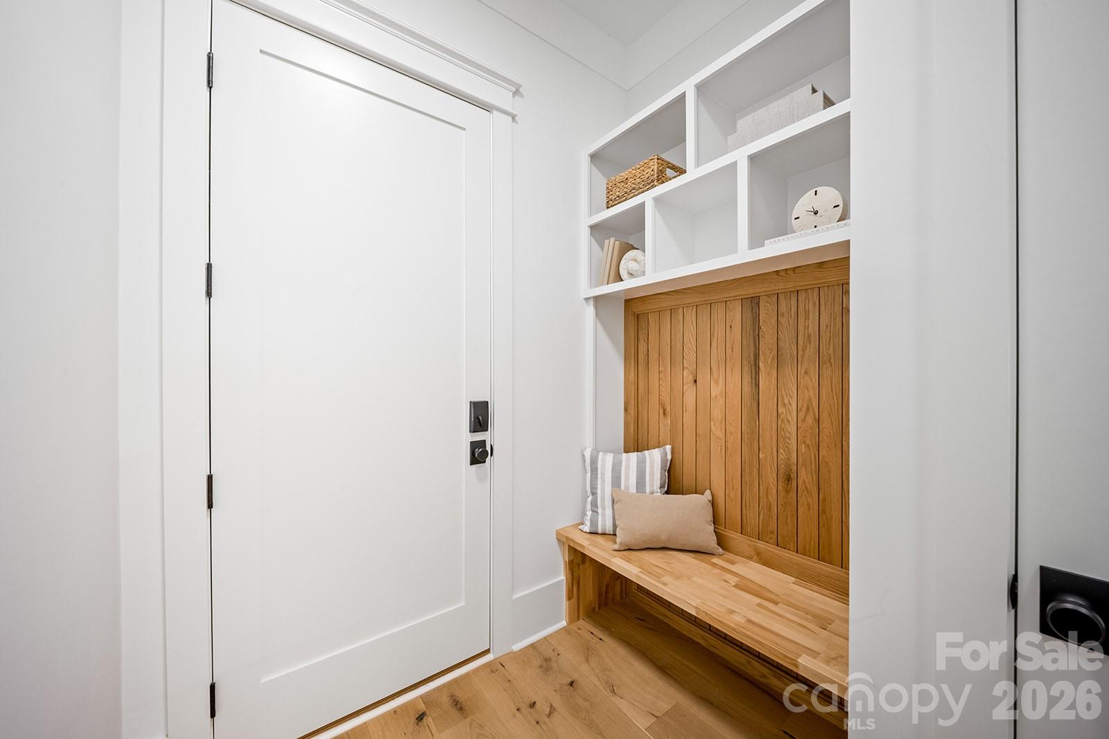2541 Shenandoah Avenue — Charlotte