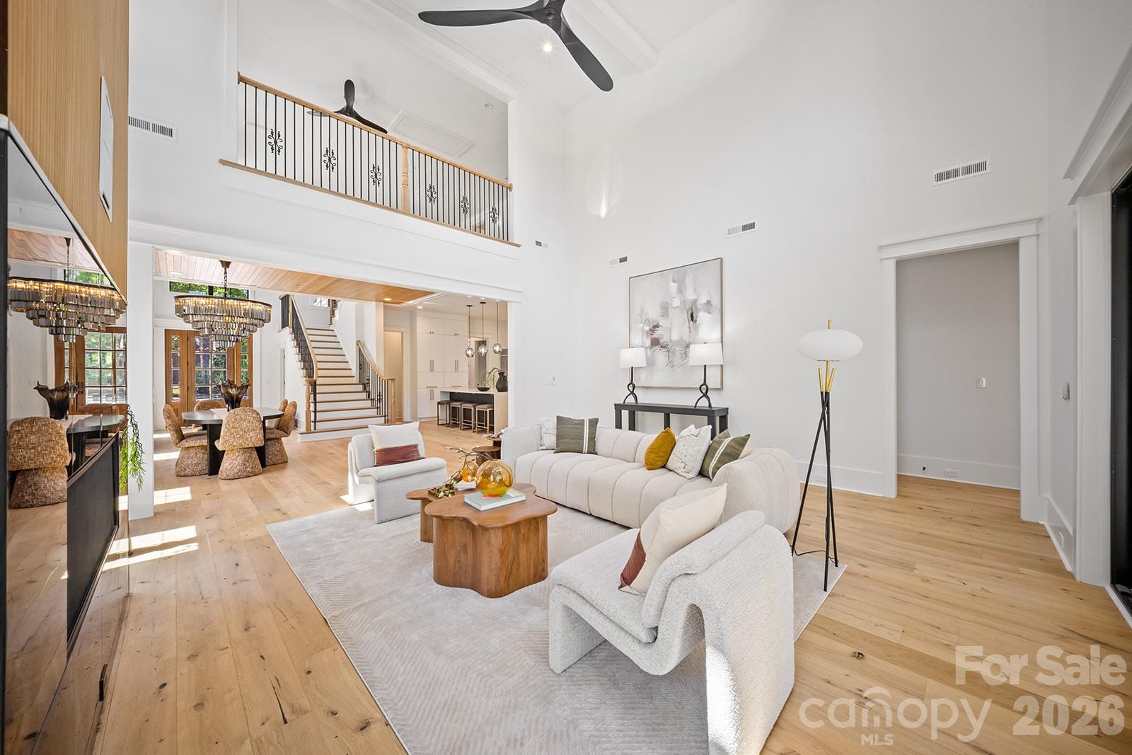 2541 Shenandoah Avenue — Charlotte