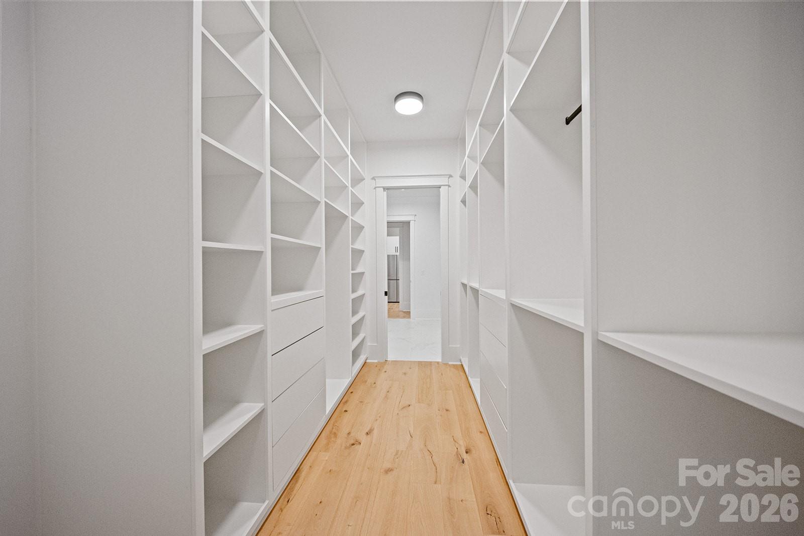2541 Shenandoah Avenue — Charlotte
