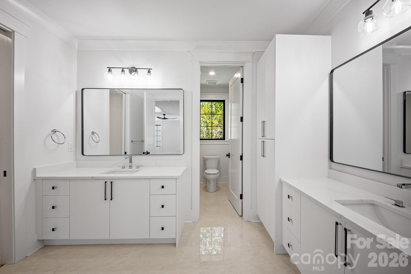 2541 Shenandoah Avenue — Charlotte