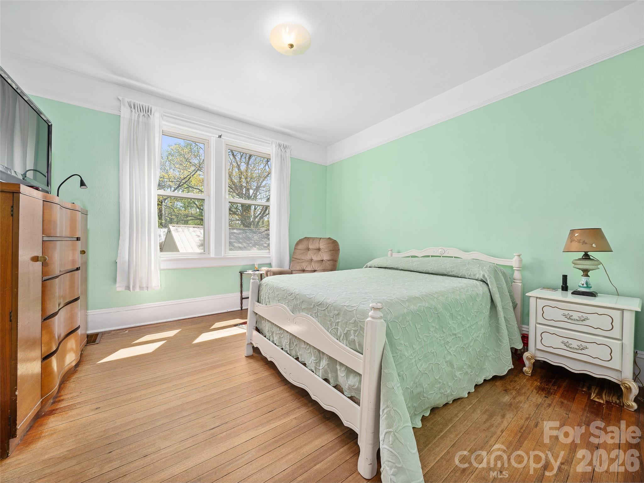 45 Summit Street — Burnsville