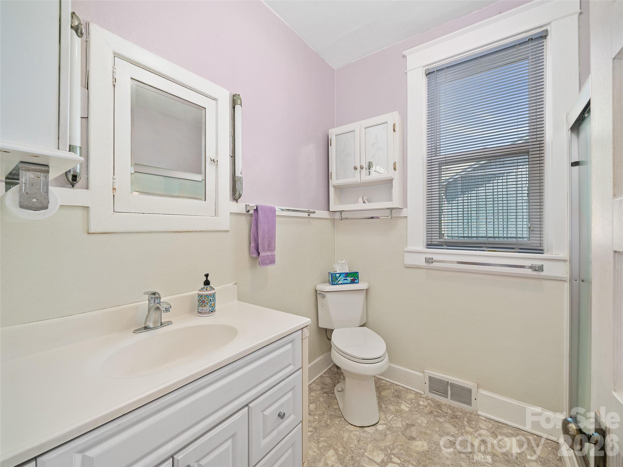 45 Summit Street — Burnsville