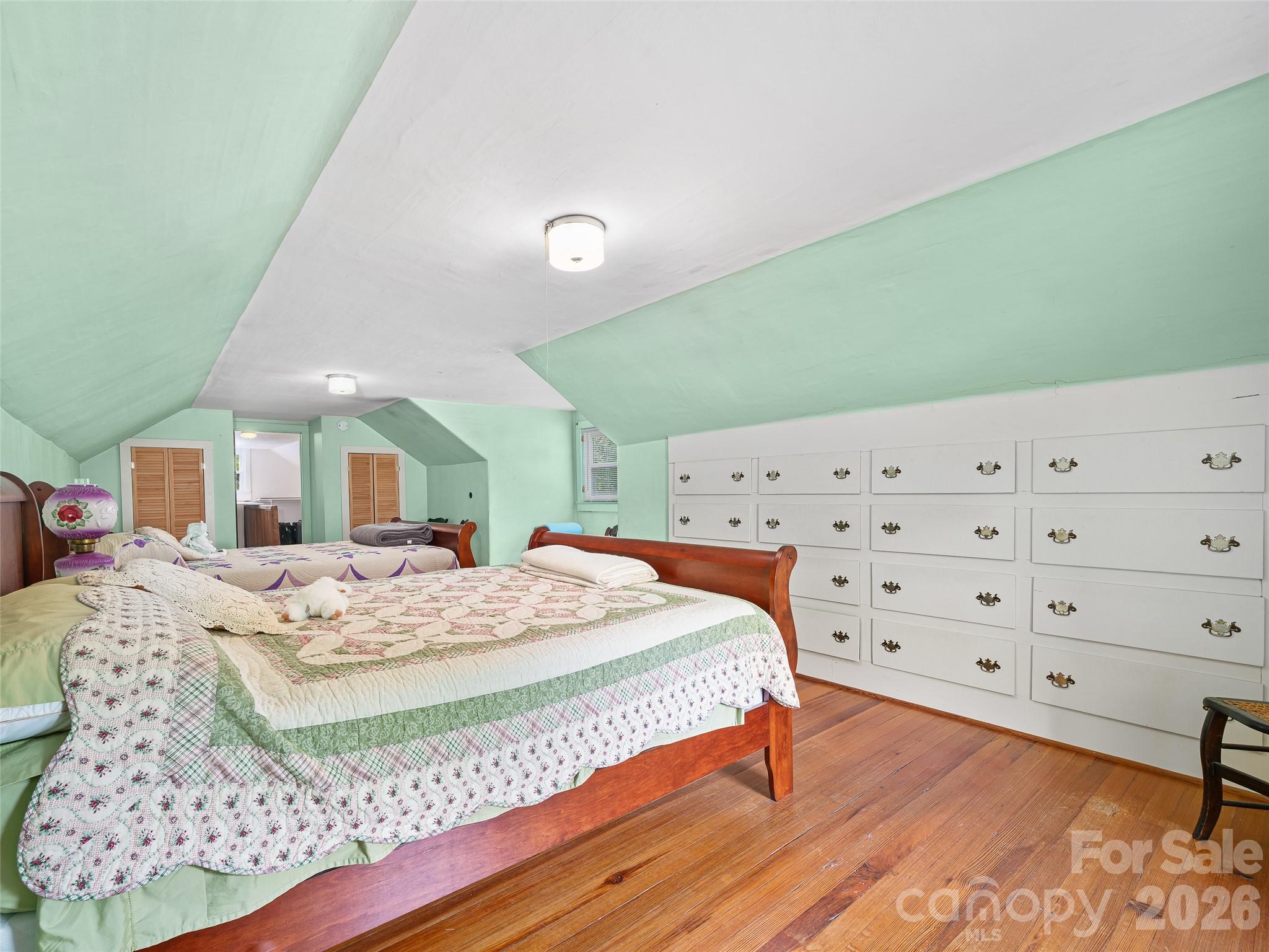 45 Summit Street — Burnsville